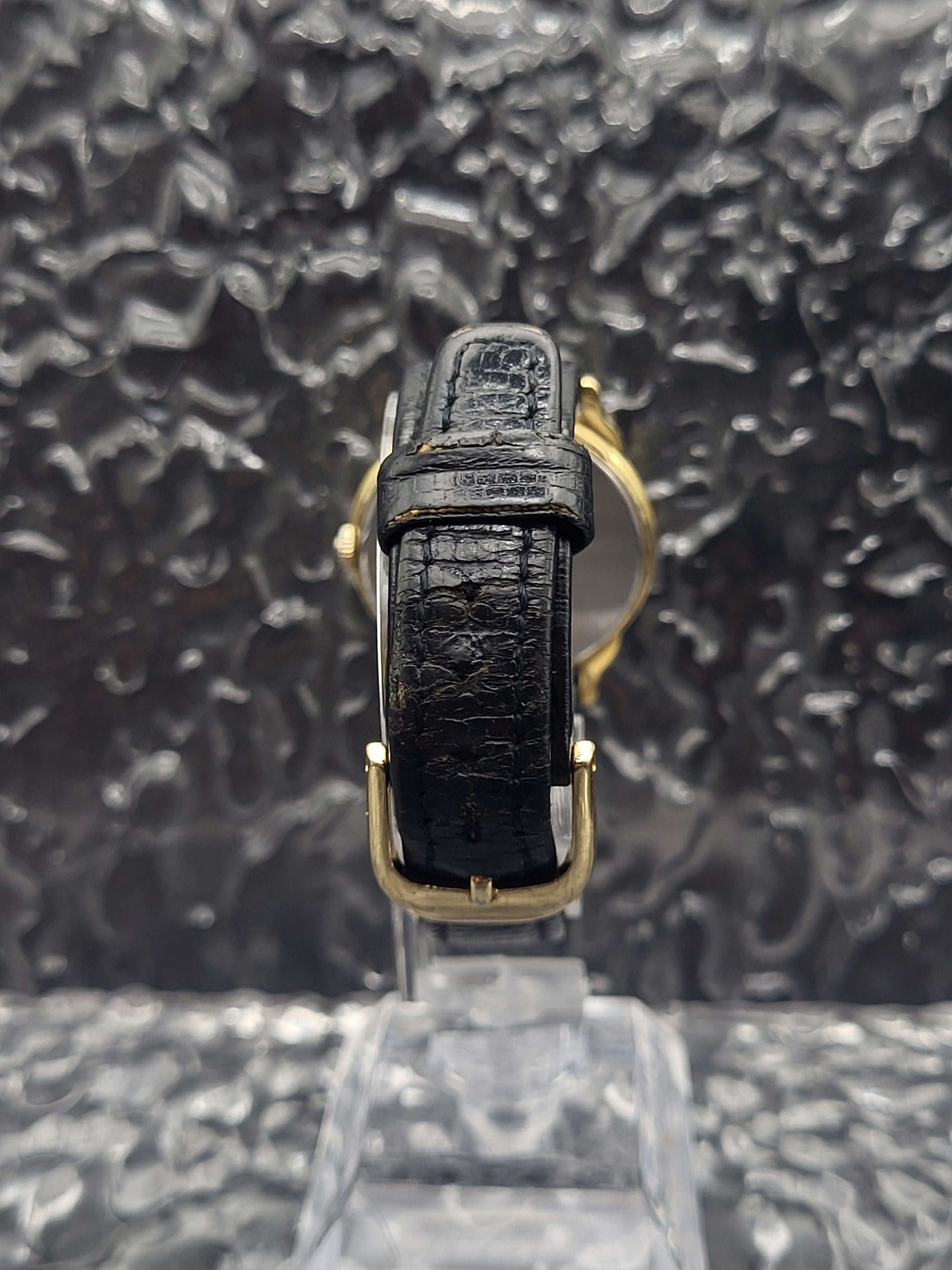 Seiko Nouveau Pointer Date - Ref. 6F25-6000 - Quartz