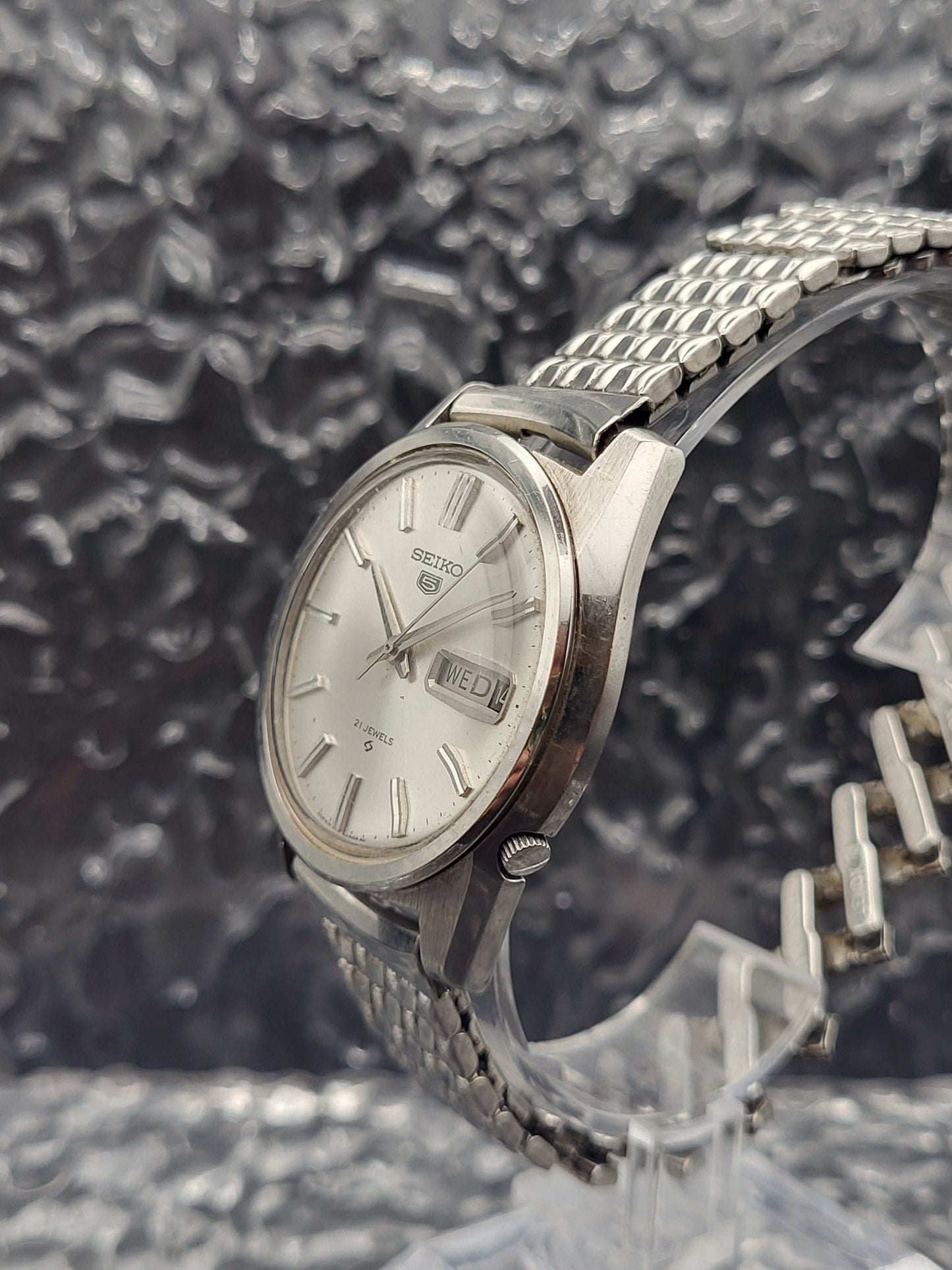 Seiko 5 - Ref. 6119-8040 - Dag Datum - Zilveren Sunburst