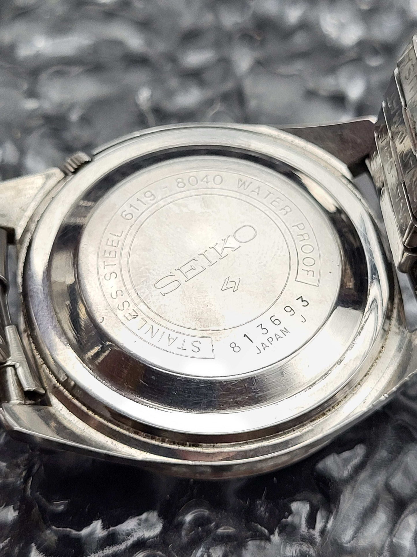 Seiko 5 - Ref. 6119-8040 - Dag Datum - Zilveren Sunburst