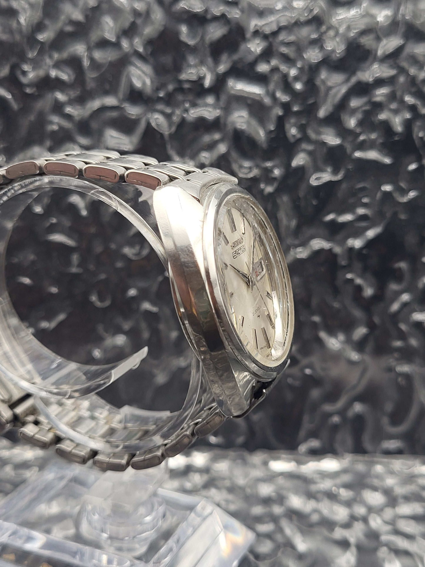 Seiko 5 Actus - Ref. 7019-7070 - JDM Kanji Dag Datum