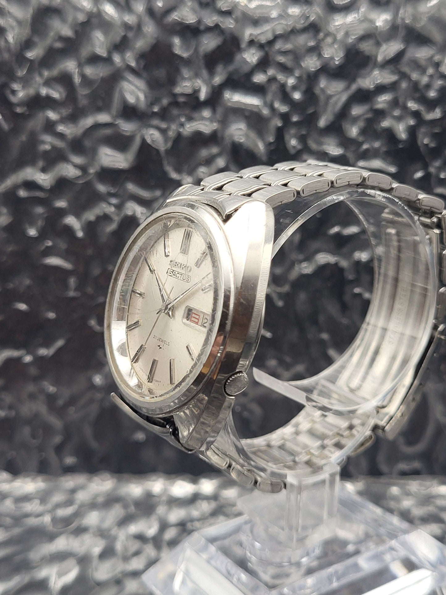 Seiko 5 Actus - Ref. 7019-7070 - JDM Kanji Dag Datum