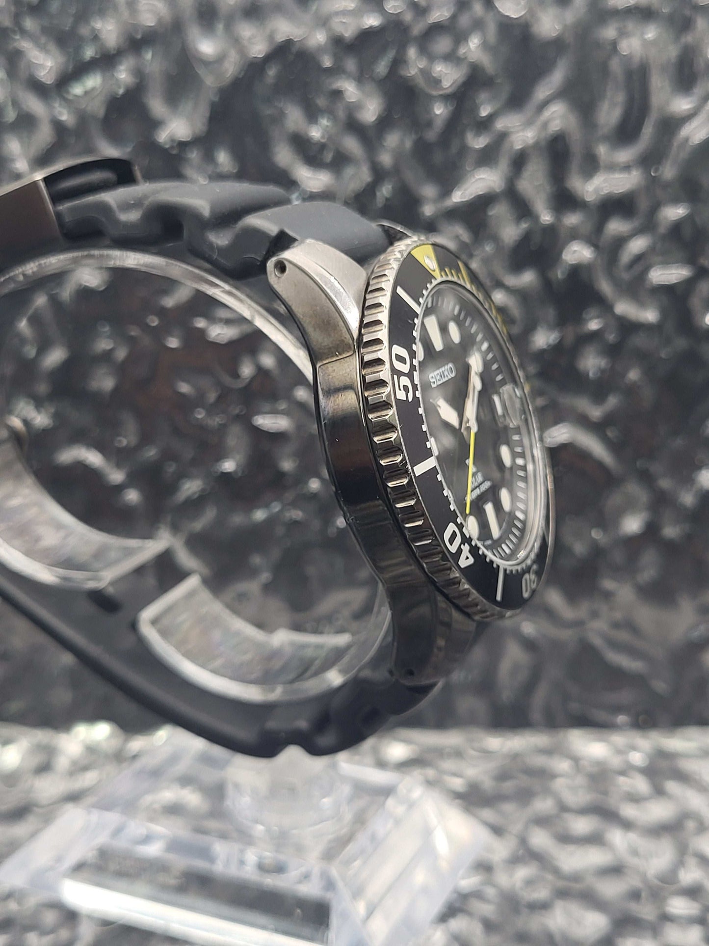Seiko Solar Diver - Ref. SNE441P1 - V157-0BT0 - Yellow Version