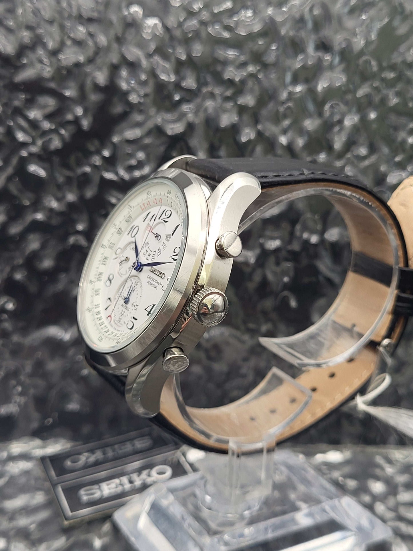 Seiko Perpetual Chronograph - Ref. SPC131P1 - 7T86-0AC0 - Quartz