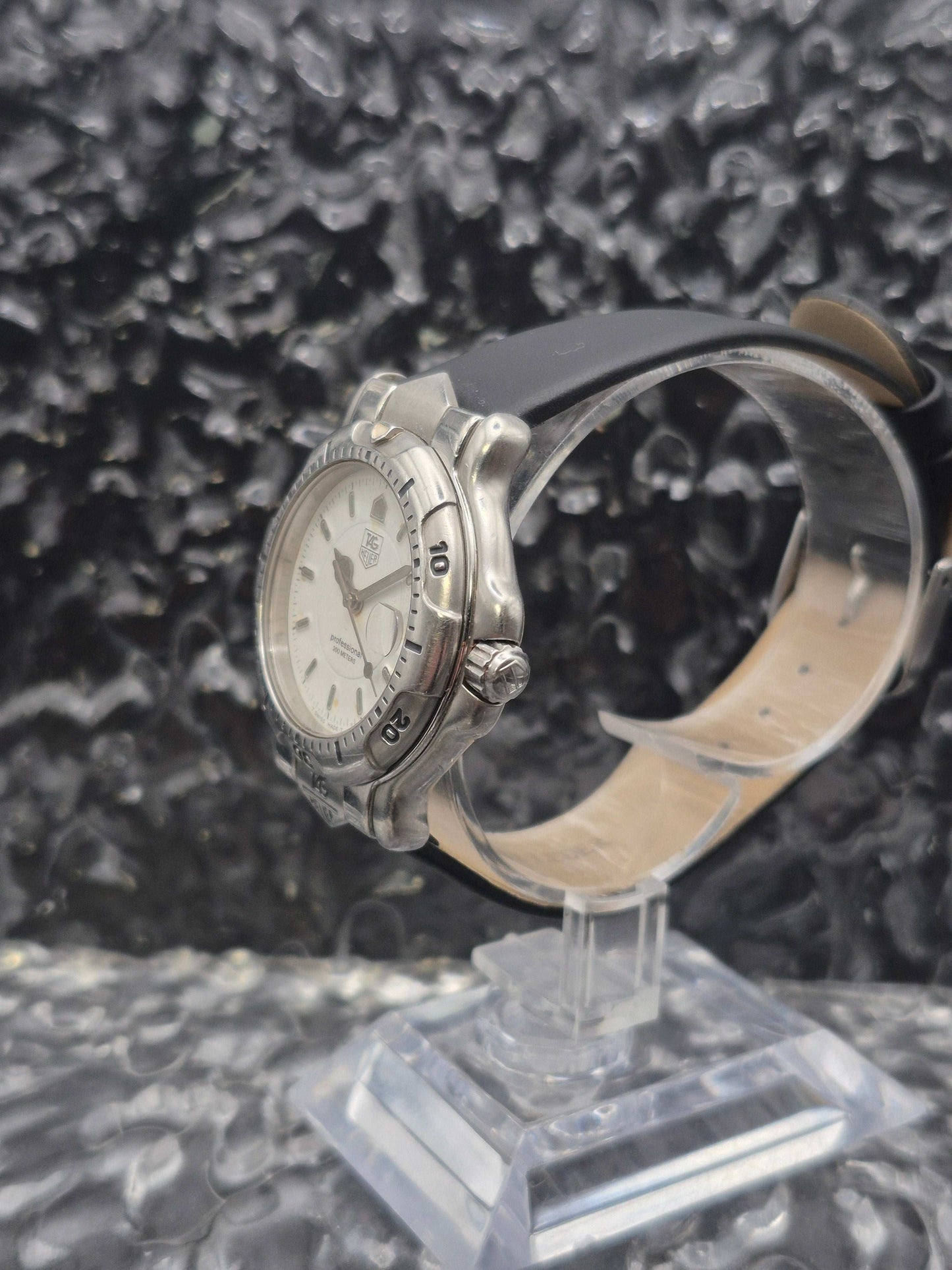 Tag Heuer Professional 6000 Ref. WH1211 Quartz 36mm Mid-Size