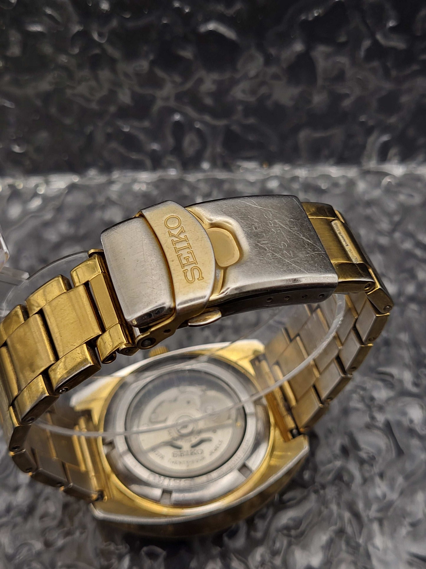 Seiko 5 Sports - Ref. 4R37-01C0 - SSA284K1 - Gold Tone - Automatic