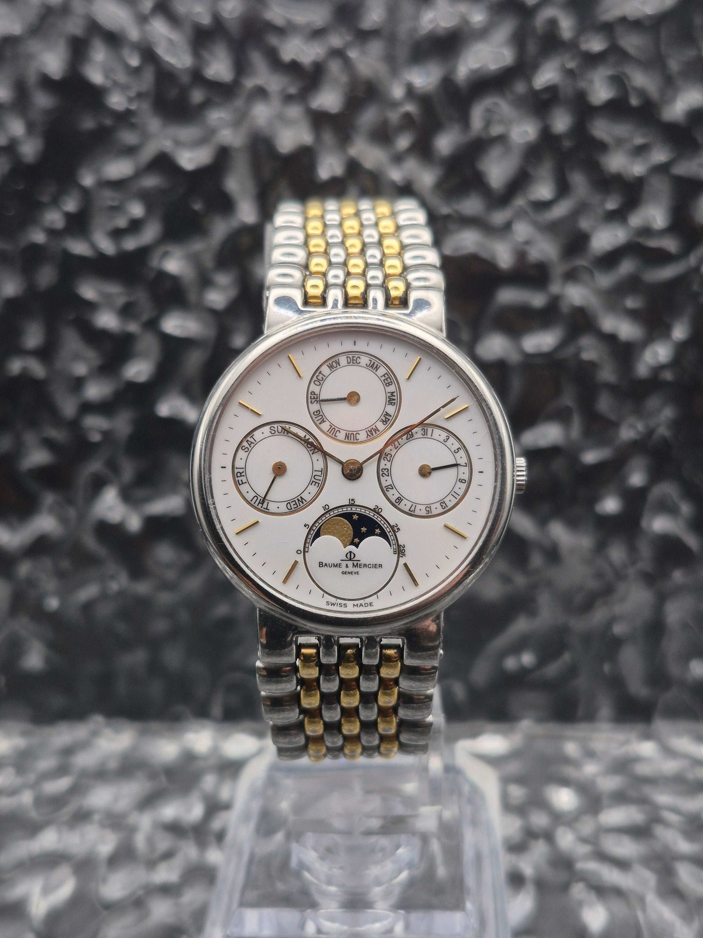 Baume Et Mercier Moonphase Triple Date Ref. 5134 Quartz BOR Bracelet