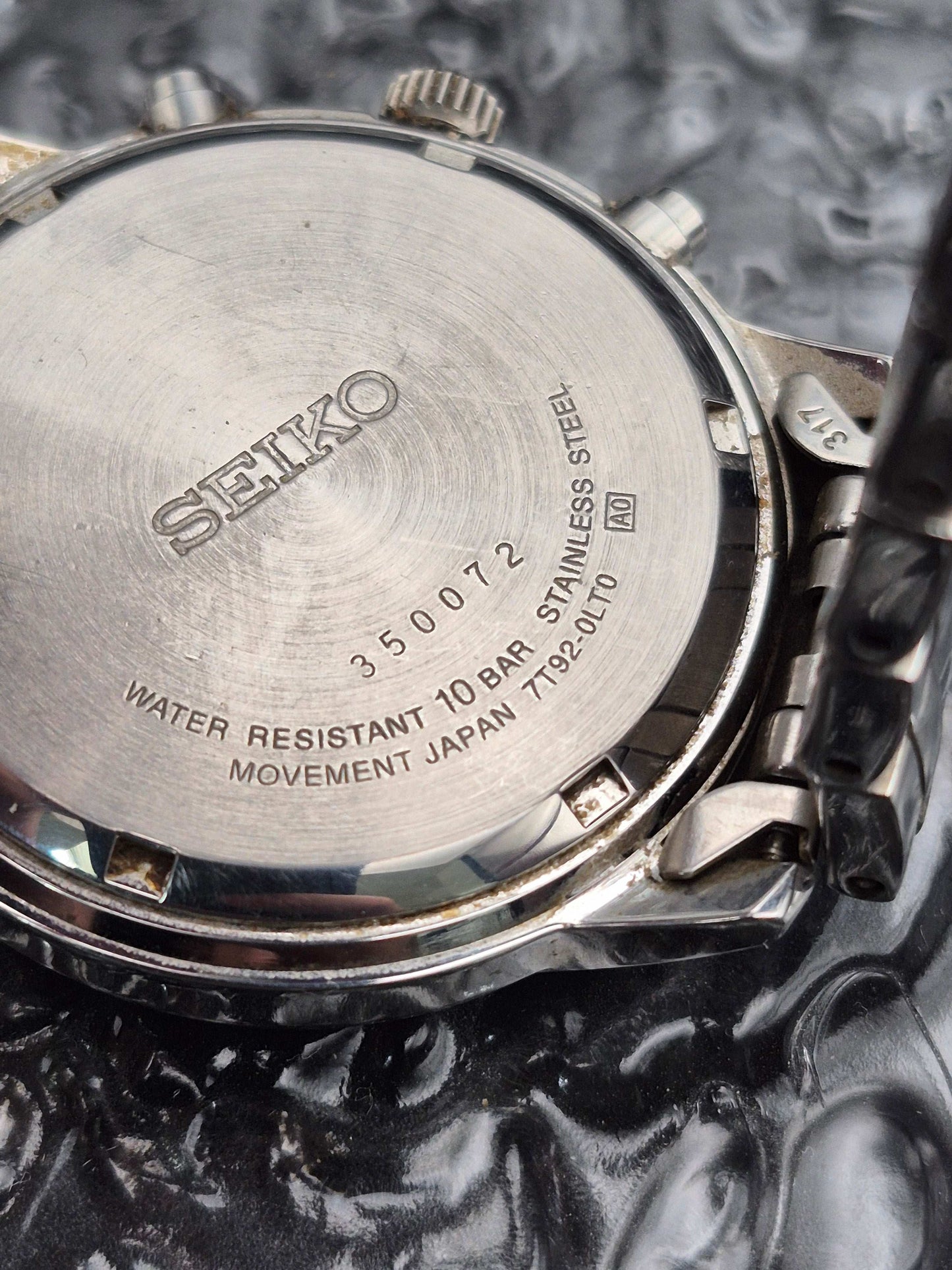 Seiko Chronograph Ref. 7T92-0LT0 Quartz Chronograph - Red Robin Watches