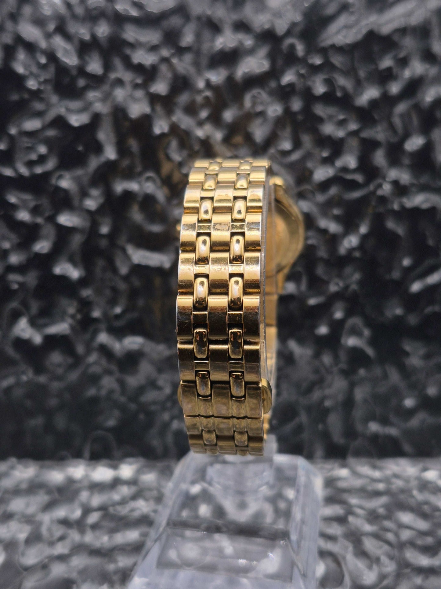 Raymond Weil 'Tango' Ref. 5390 Gold Tone Quartz