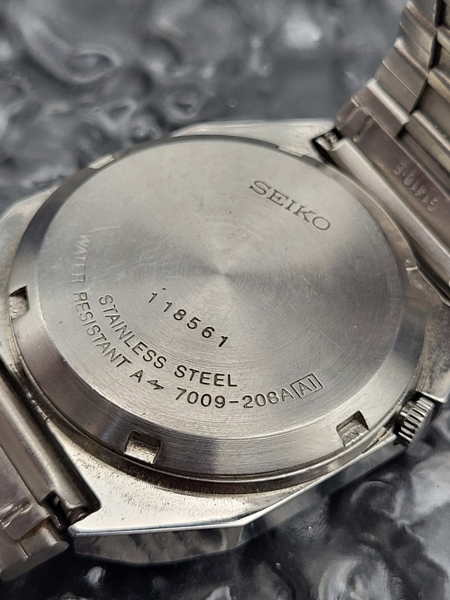 Seiko 5 - Ref. 7009-208A - Automatic - Square - Day Date