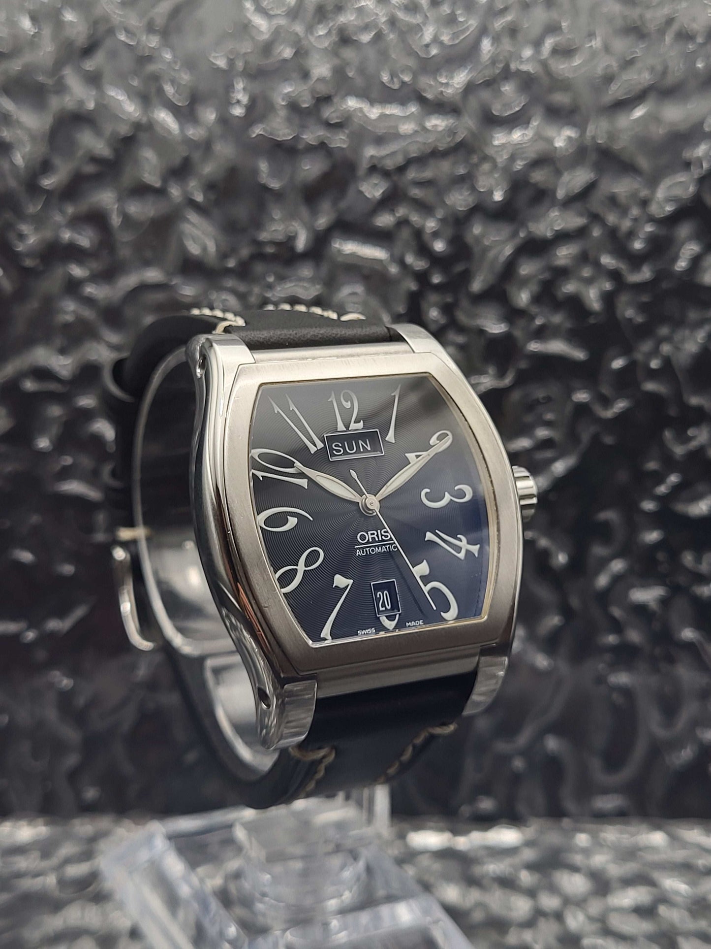 Oris Miles Tonneau - Ref. 7539 - Automaat - Day Date