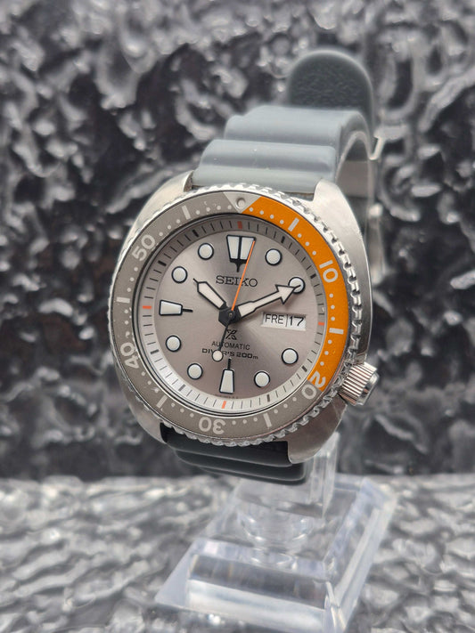 Seiko Turtle 'Dawn Grey' Ref. SRPD01K1 - 4R36-06Y0 Automatic - Red Robin Watches