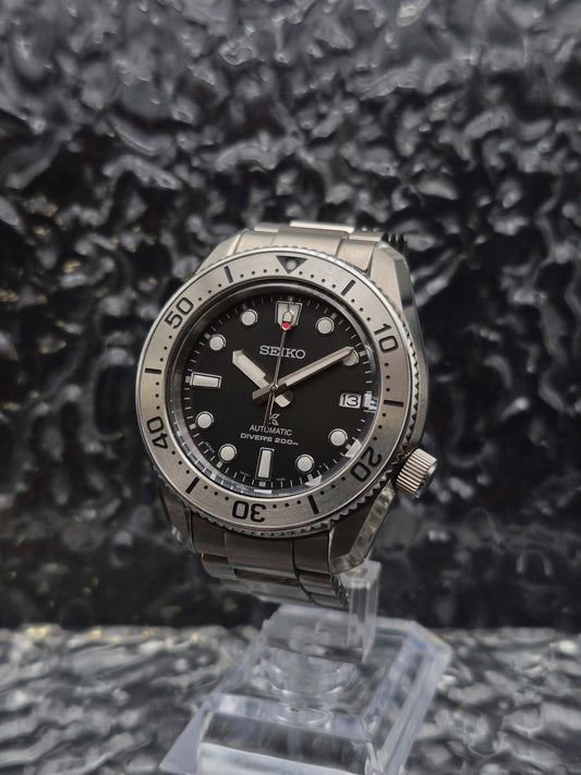 Seiko Steelmaster Ref. SPB185J1 - 6R35-01E0 Full Set Automatic - Red Robin Watches