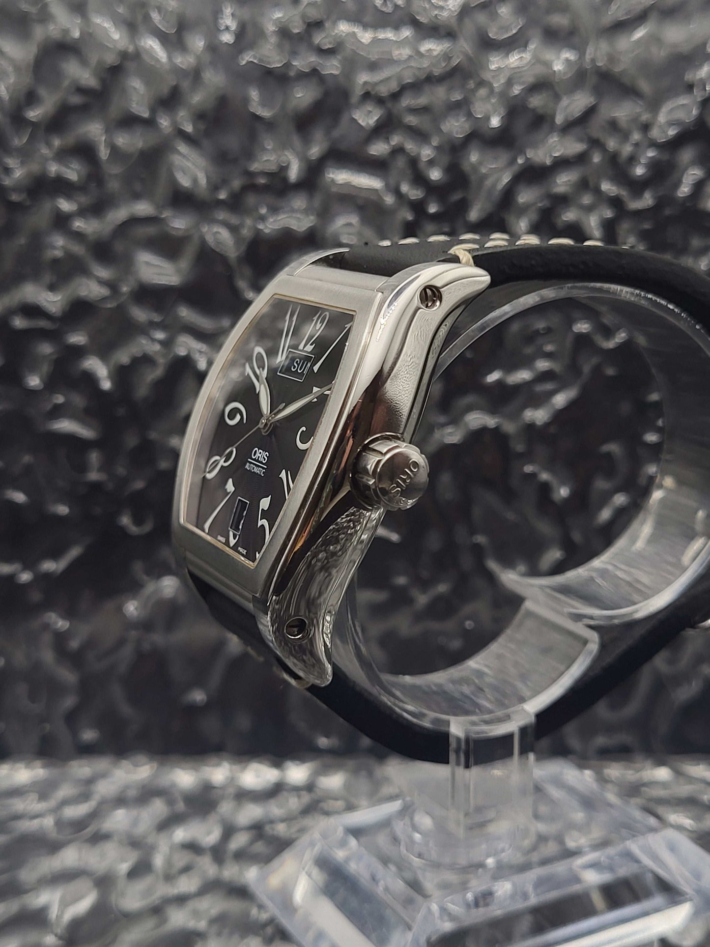 Oris Miles Tonneau - Ref. 7539 - Automaat - Day Date