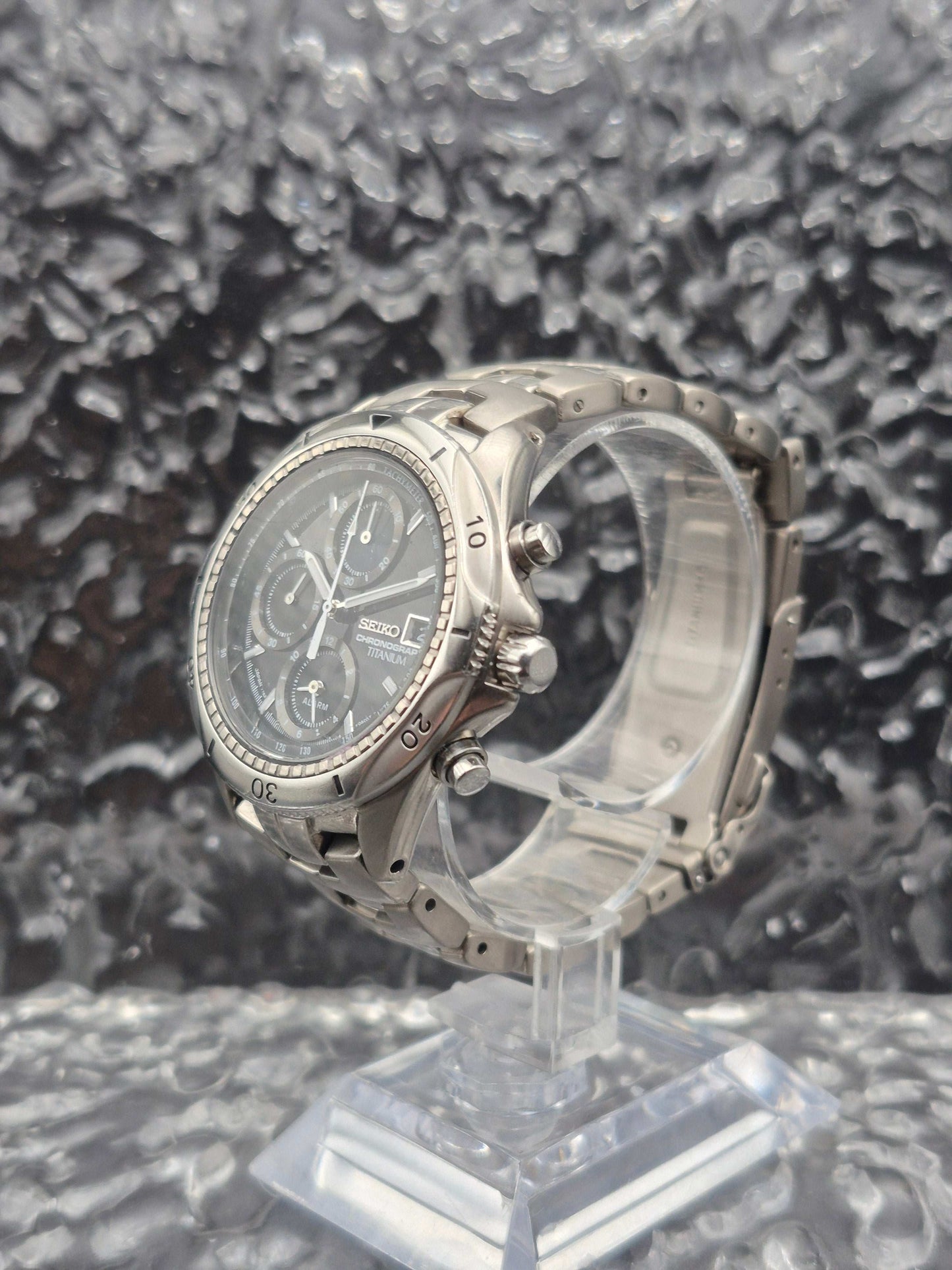 Seiko Titanium Chronograph Ref. 7T62-0AC0 Quartz - Red Robin Watches