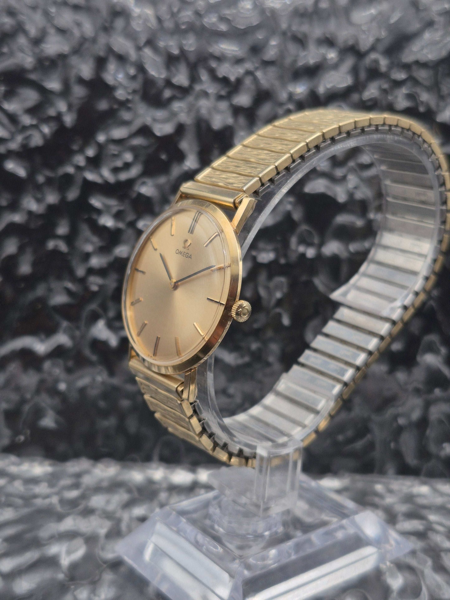 Omega Ultra Thin 14K Solid Gold Ref. D 6672 - Cal. 625 Dress Watch