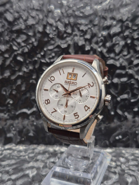 Seiko Quartz Chronograph Ref. SPC087 - 7T04-0AE0 Big Date - Red Robin Watches