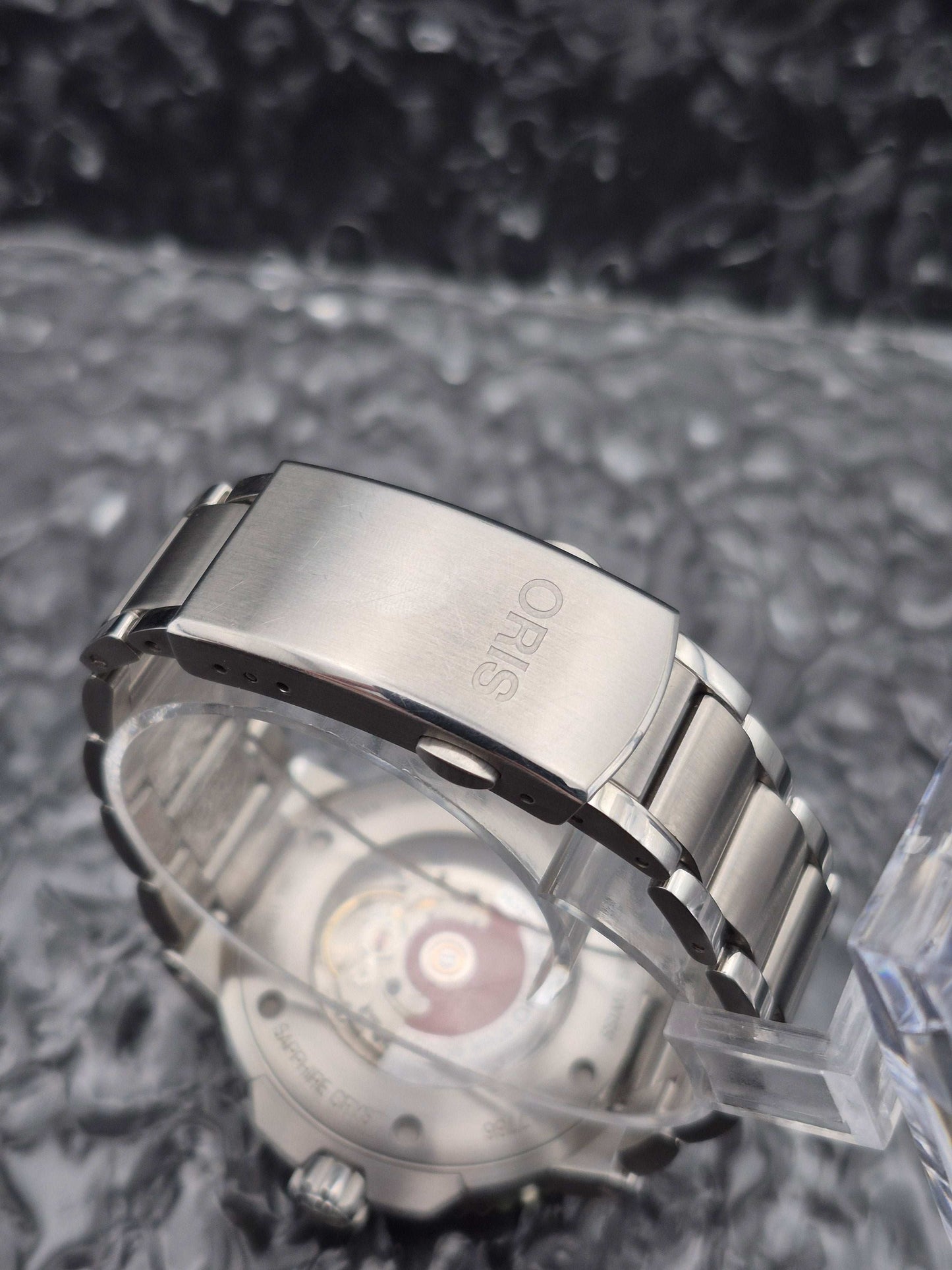 Oris Aquis 'Cherry' Ref. 01 733 7766 4158 Full Set 41.5mm - Red Robin Watches