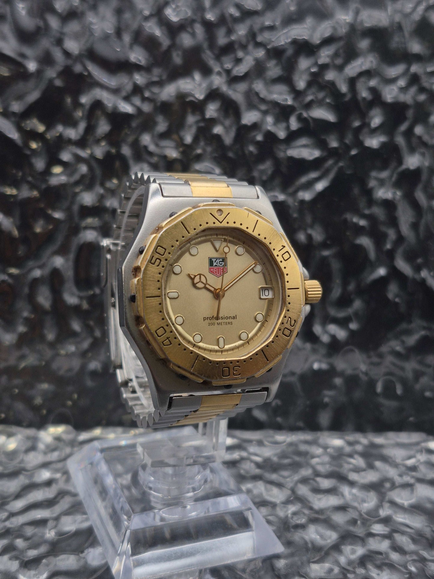 Tag Heuer Professional 200 Meters Mid Size Ref. 935.406 Quartz Diver Two Tone - Red Robin Watches