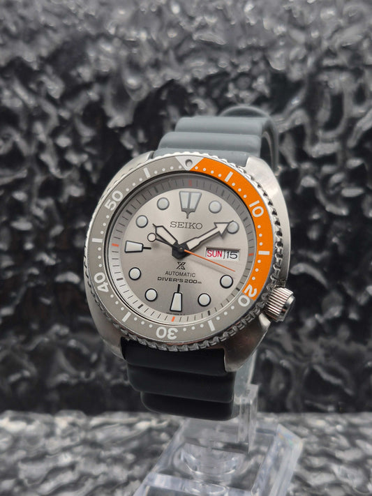 Seiko Turtle 'Dawn Grey' Ref. SRPD01K1 - 4R36-06Y0 - Full Set - Red Robin Watches