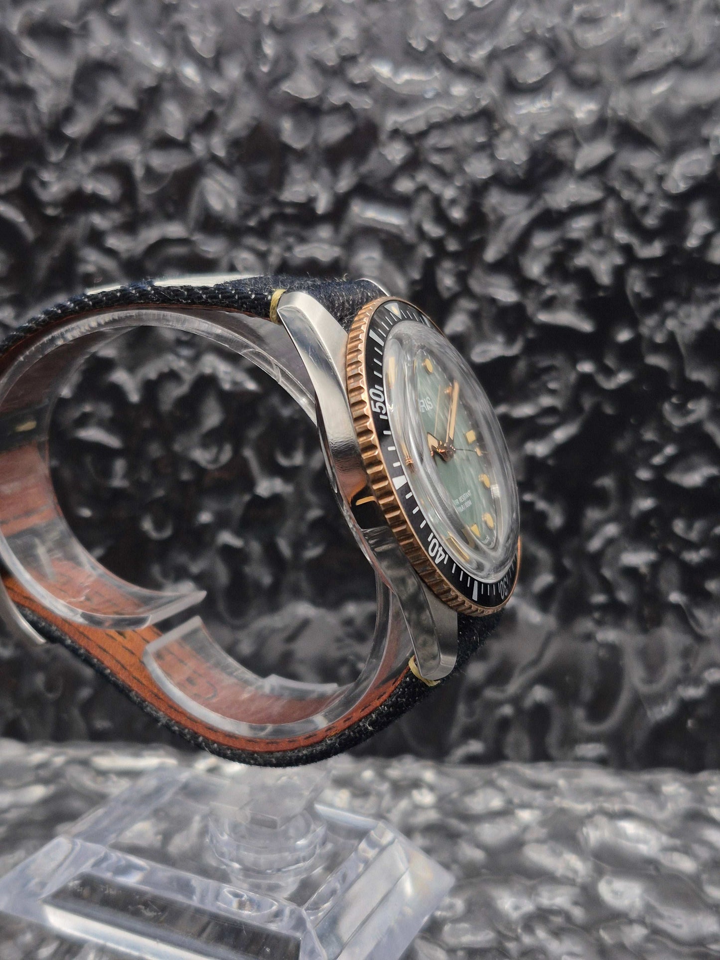 Oris Divers 65 X Momotaro Full Set Limited Edition Automatic Ref. 0173377074337 - Red Robin Watches