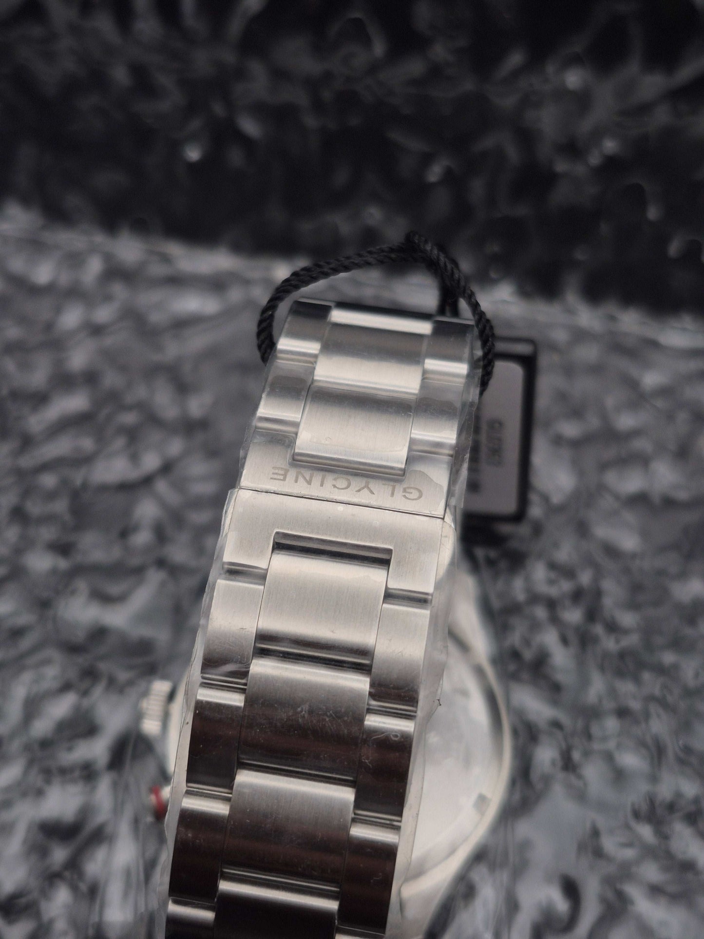 Glycine Airpilot Ref. GL0363 Full Set Brand New Black Dial Quartz - Red Robin Watches
