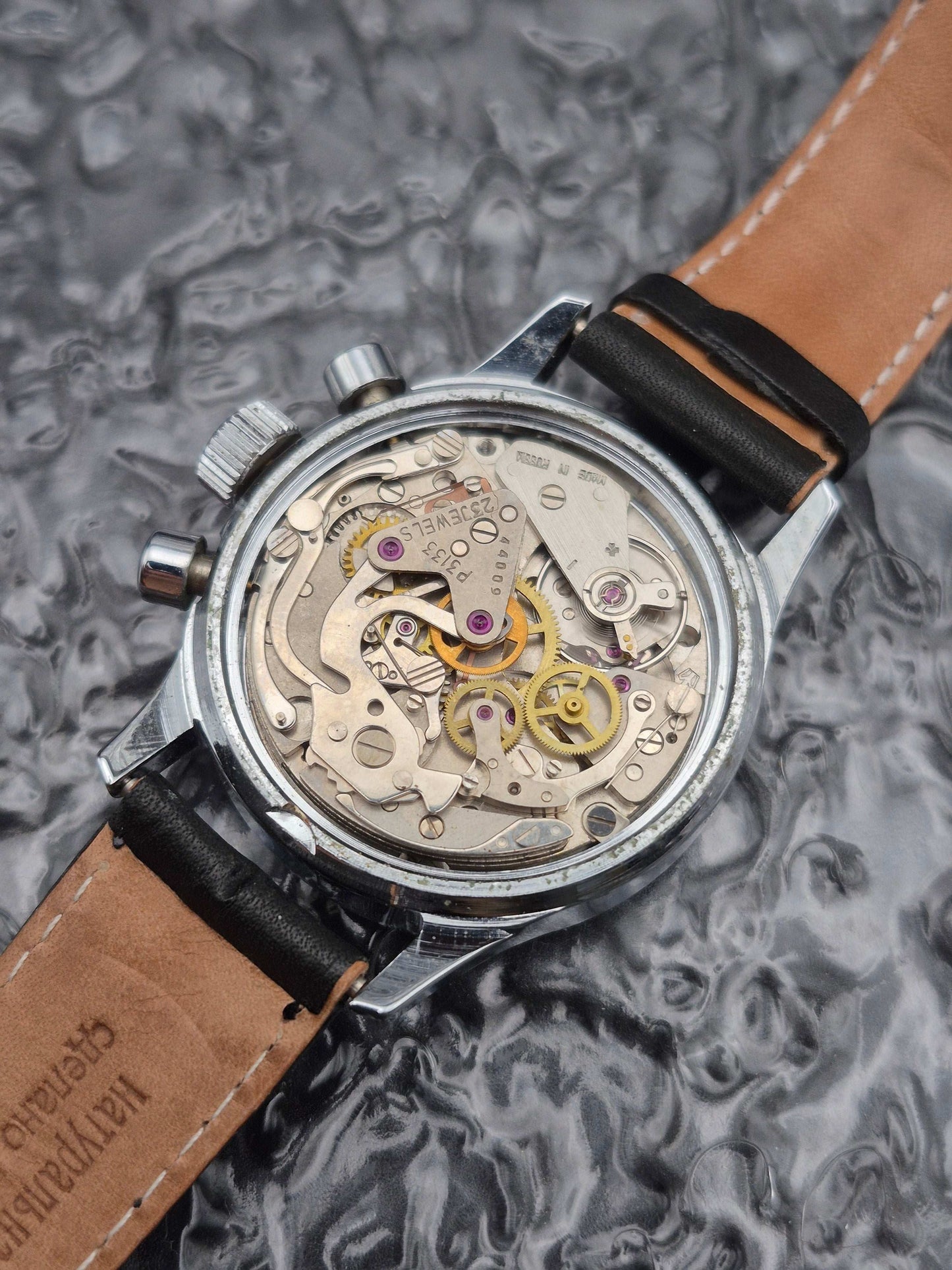 Poljot Buran Chronograph Cal. 3133 - Valjoux 7734 White Dial Mechanical - Red Robin Watches