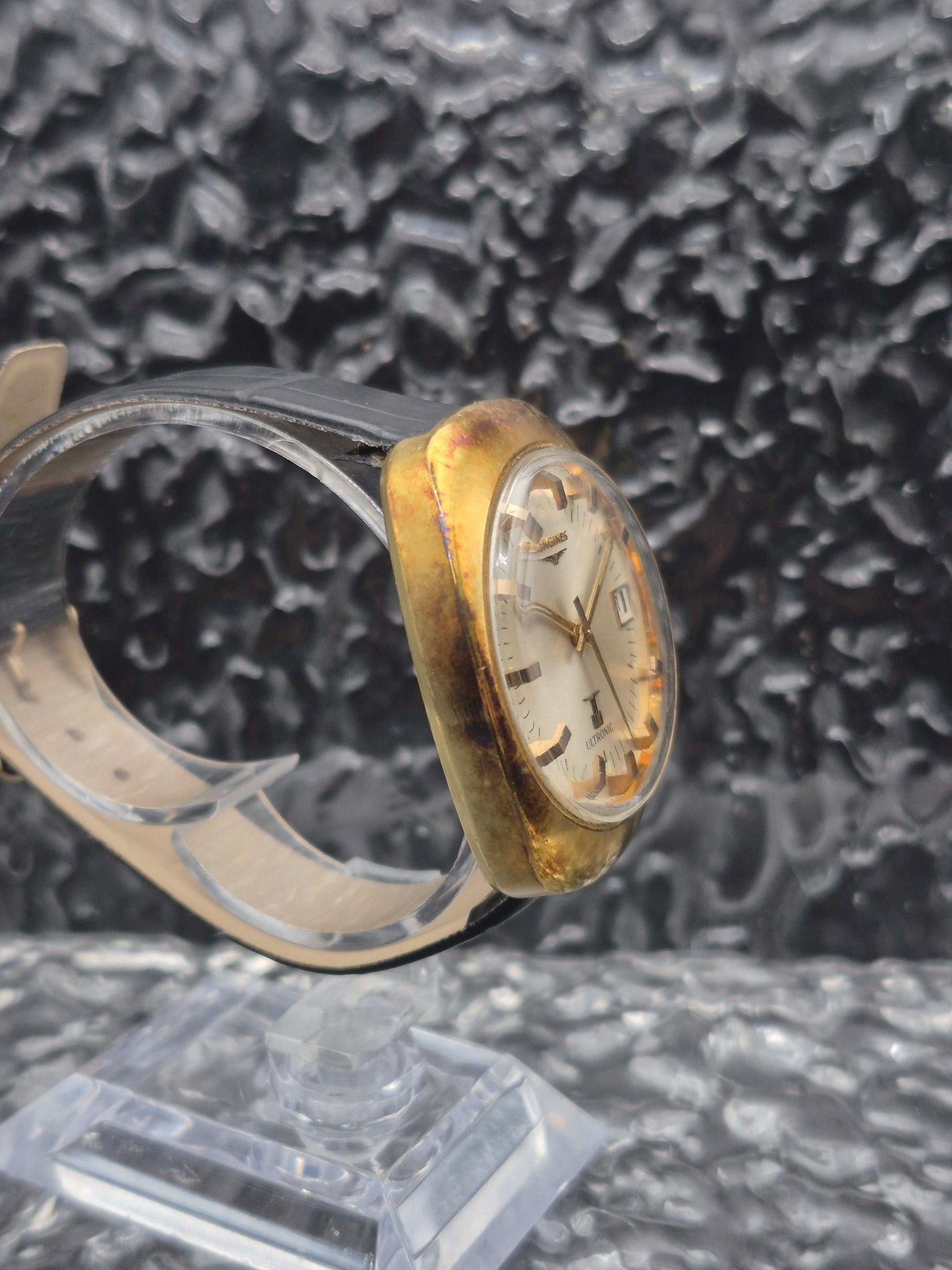 Longines Ultronic Ref. 8617-1 Gold Tone Cal. 6312 Date Sunburst With Papers - Red Robin Watches