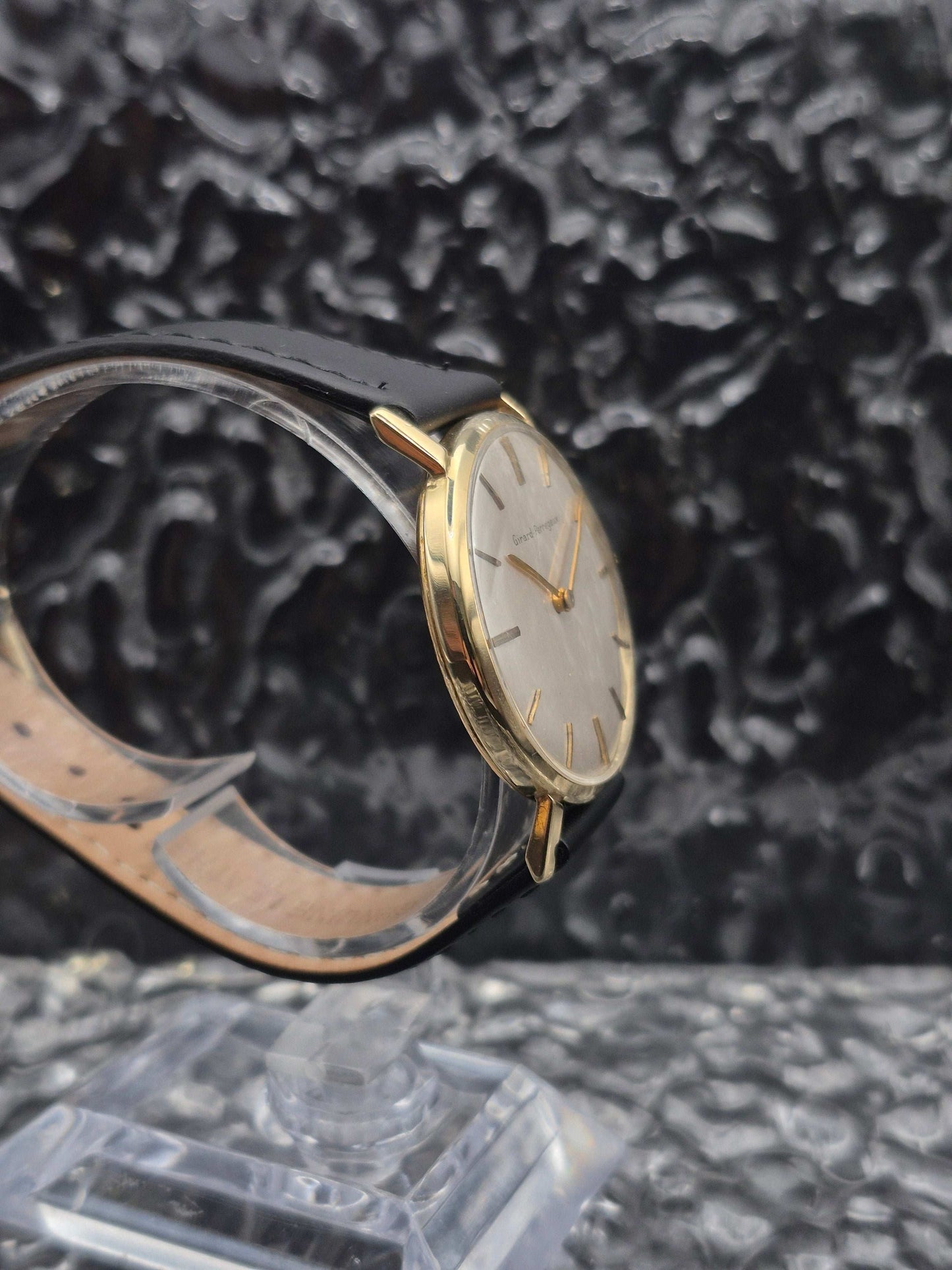 Girard Perregaux Solid Gold Dress Watch 14k 585 Manual Wound Calatrava - Red Robin Watches