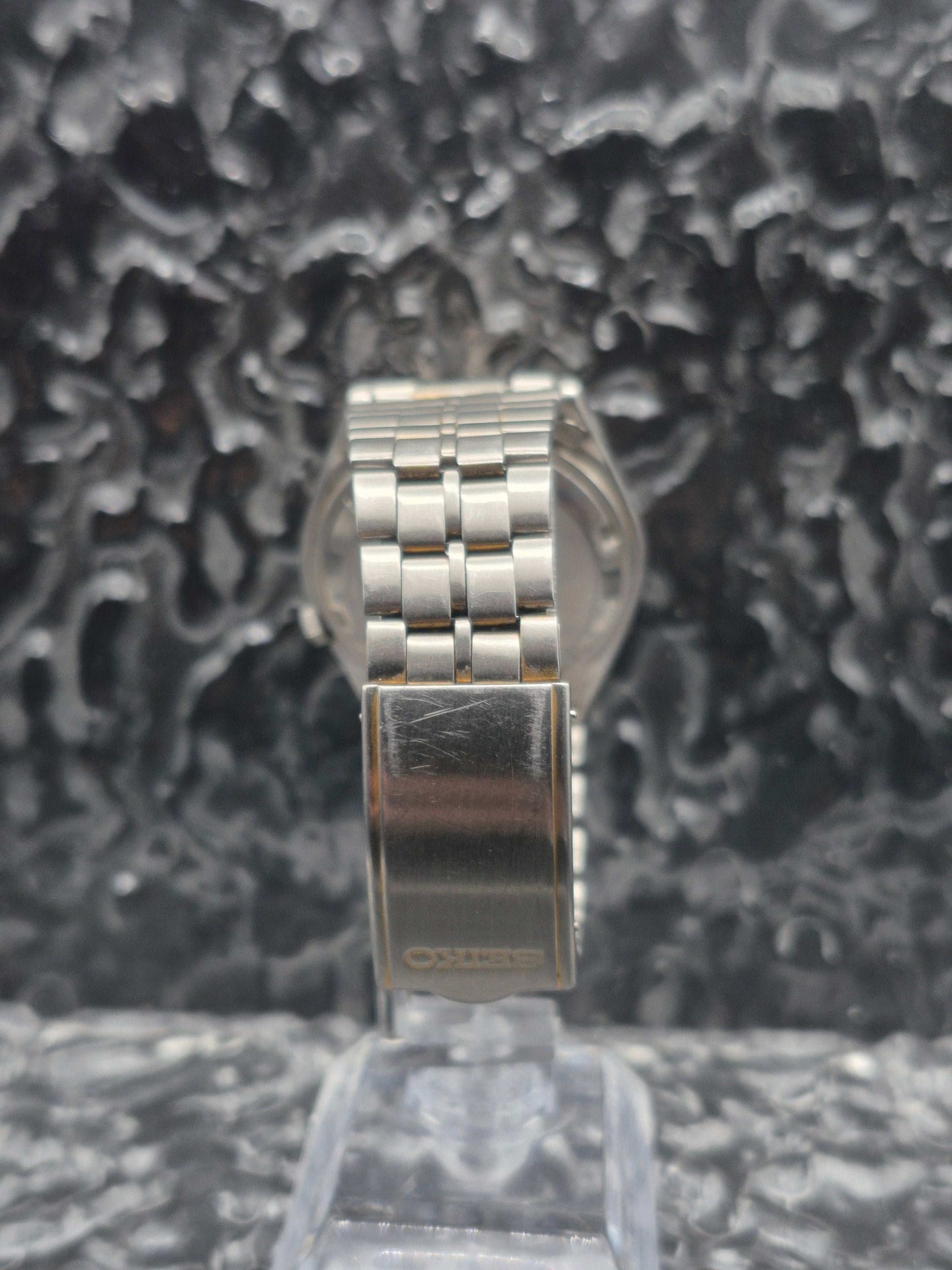 Seiko 5 Ref. 7009-876J Automatic Arabic Gold Dial