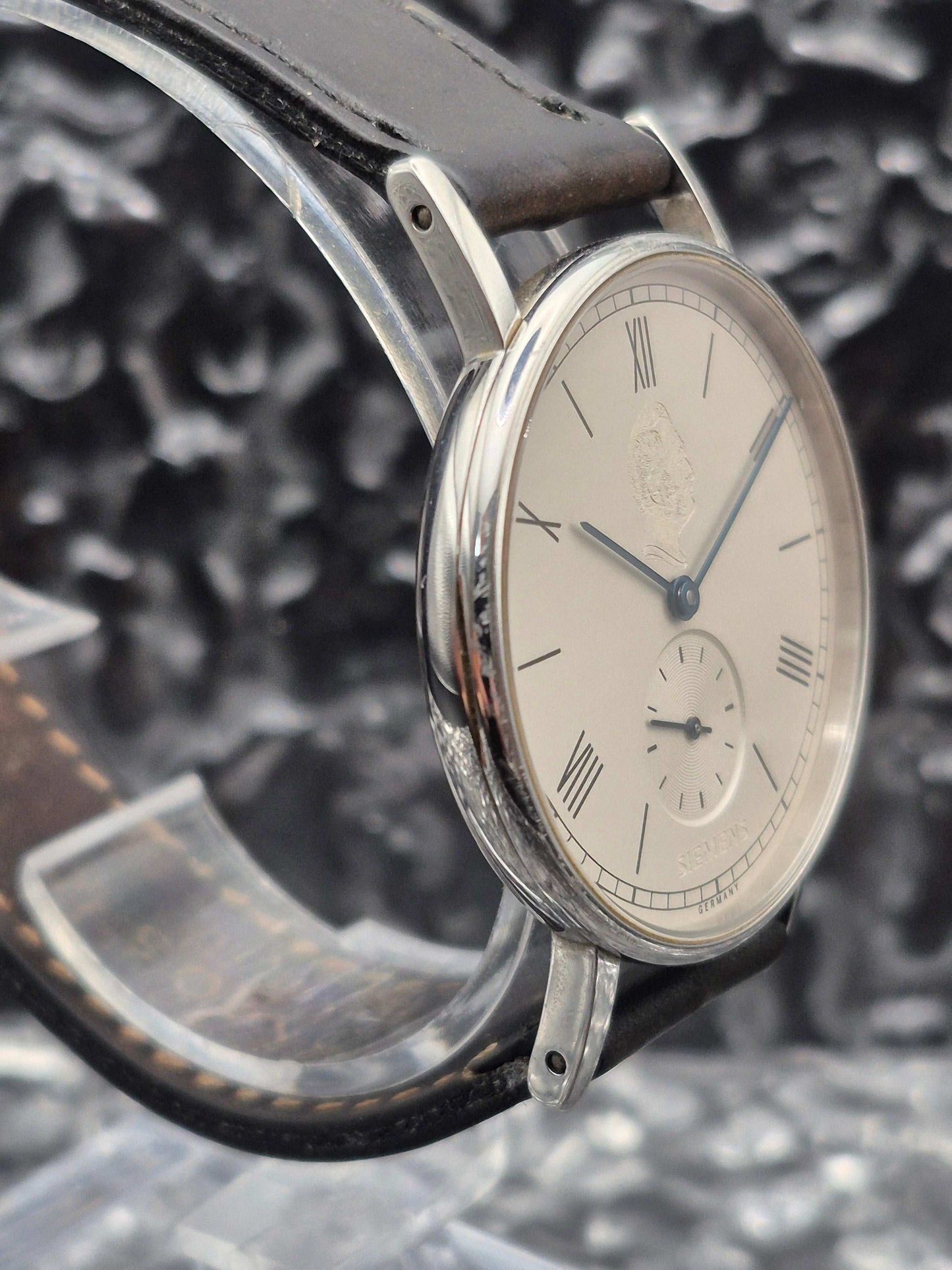 Nomos Ludwig Siemens Manual Wound Box And Papers