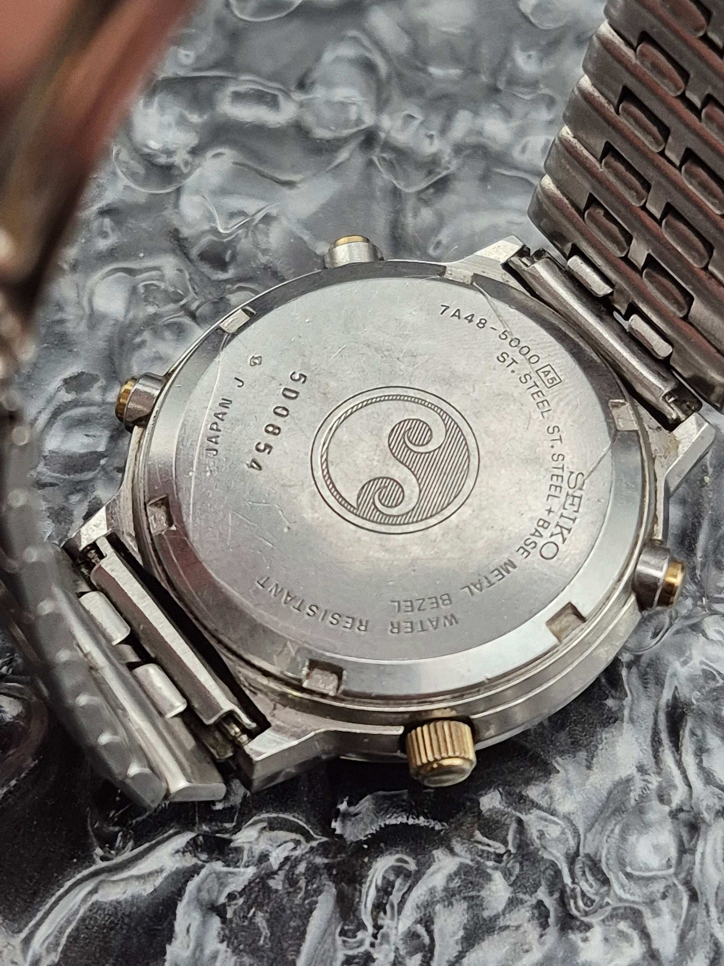 Seiko Sports 100 Moonphase Ref. 7A48-5000 Quartz Chronograph - Red Robin Watches