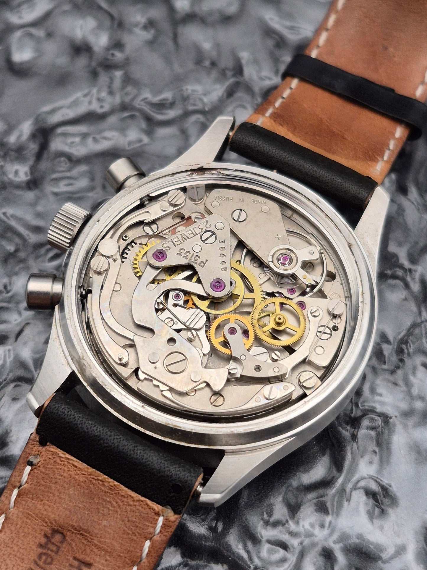 Poljot 'Dynamic' Mechanical Chronograph Cal. 3133 - Valjoux 7734 - Red Robin Watches