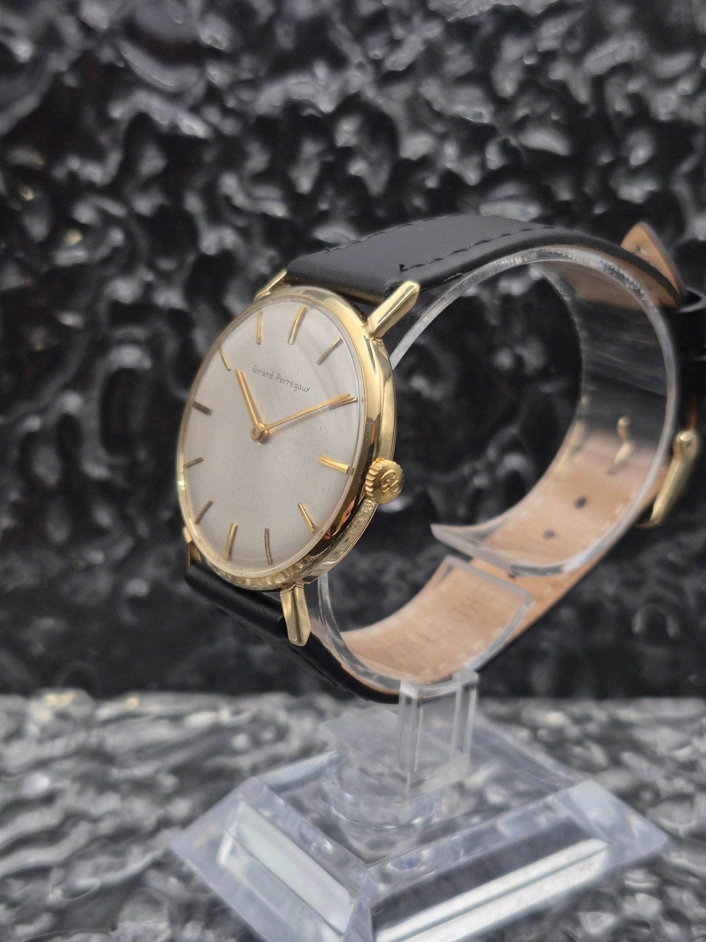 Girard Perregaux Solid Gold Dress Watch 14k 585 Manual Wound Calatrava - Red Robin Watches