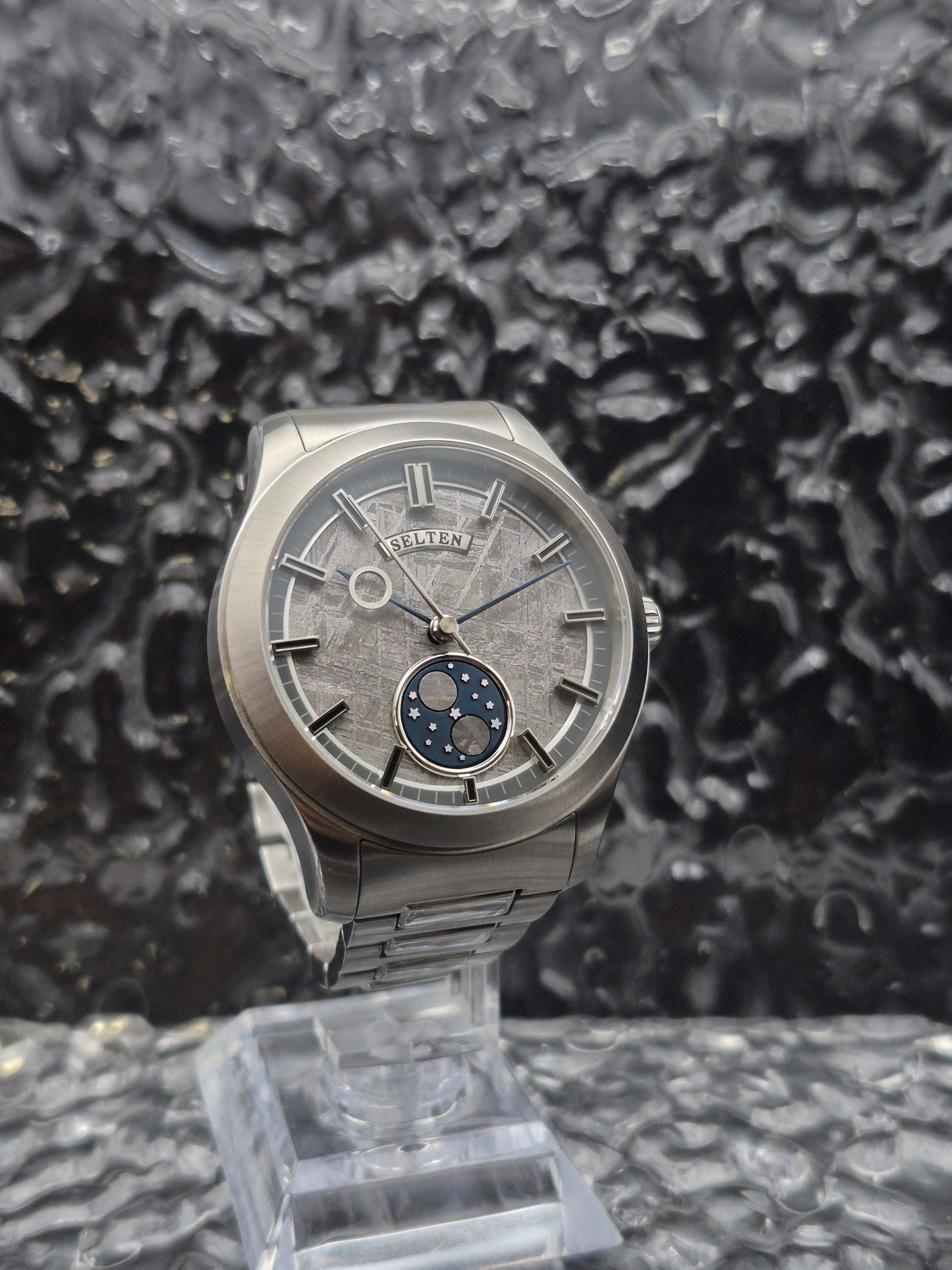 Selten Series 00.00 Meteor Dial Day Night Disk - Full Set April 2024 Automatic - Red Robin Watches