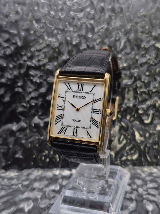 Seiko Solar Tank Ref. V115-0BC0 Gold Tone Roman Numeral Men's - Red Robin Watches
