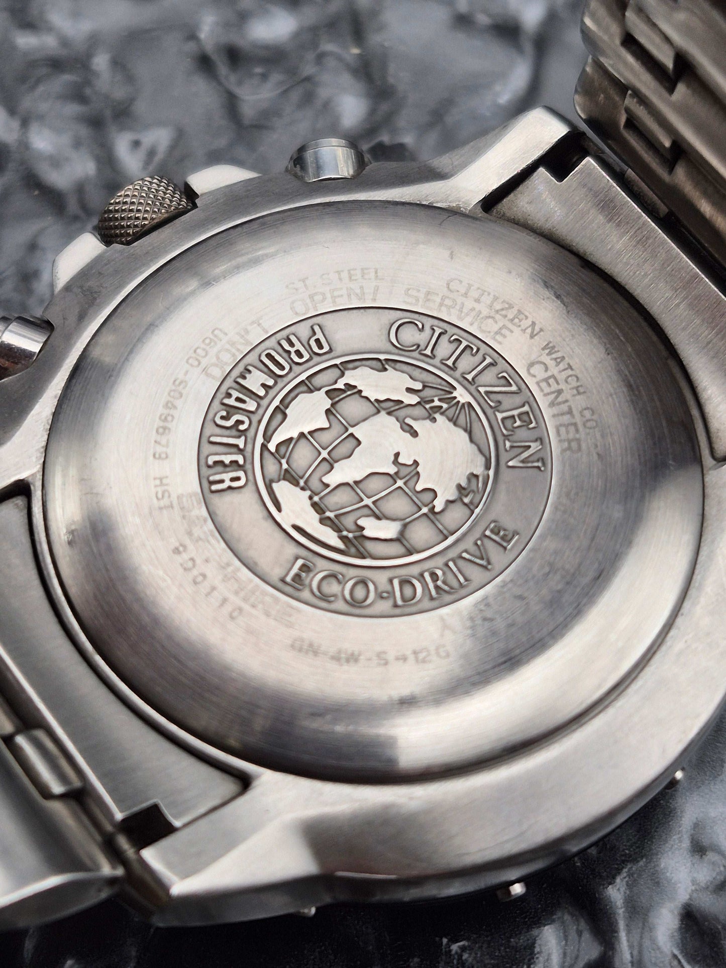 Citizen Skyhawk Ref. U600-S049679 Eco-Drive Multifunctional - Red Robin Watches