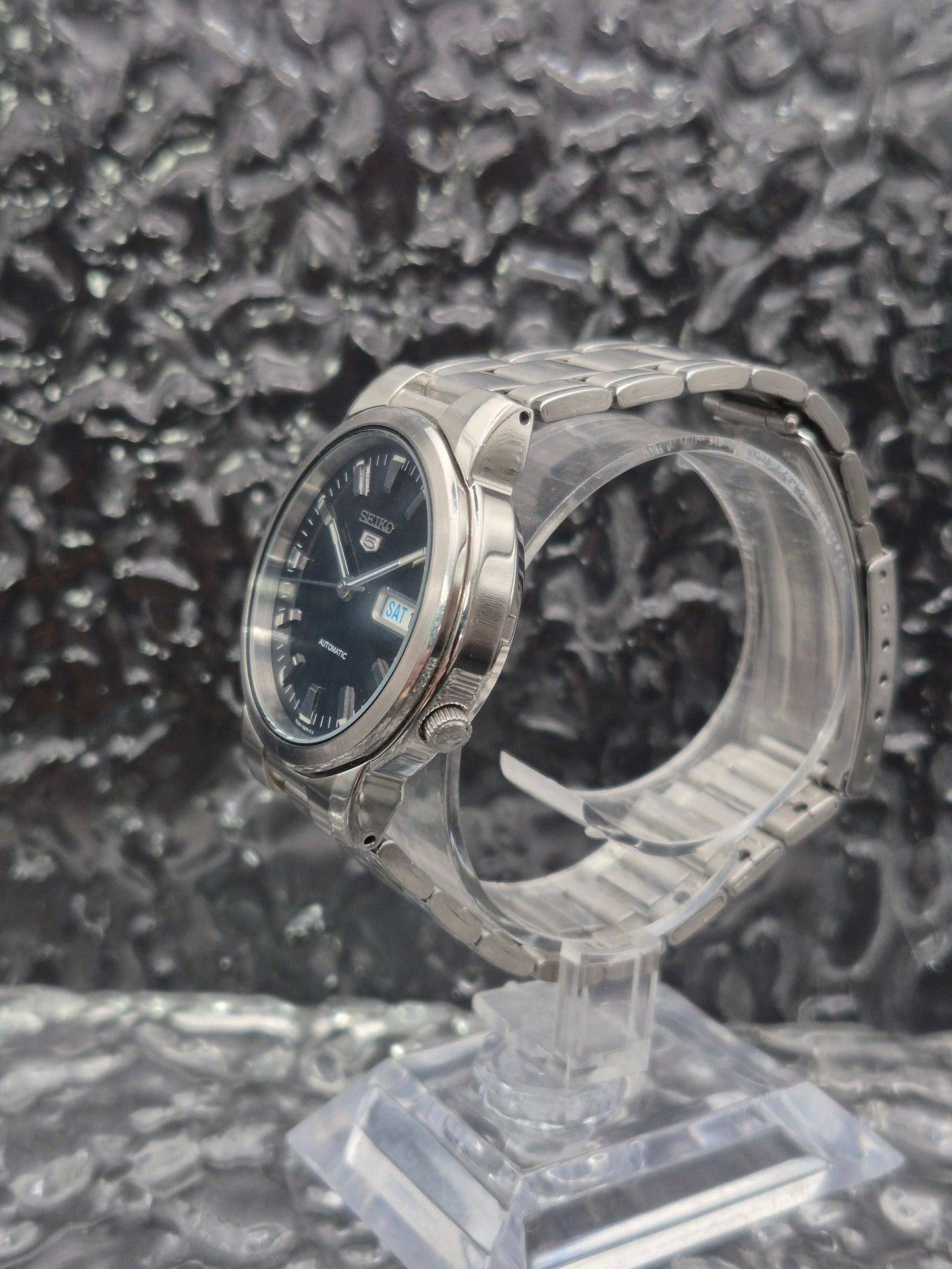Seiko 5 Sports Ref. 7S26-01F0 Logo Dial Automatic Day Date - Red Robin Watches