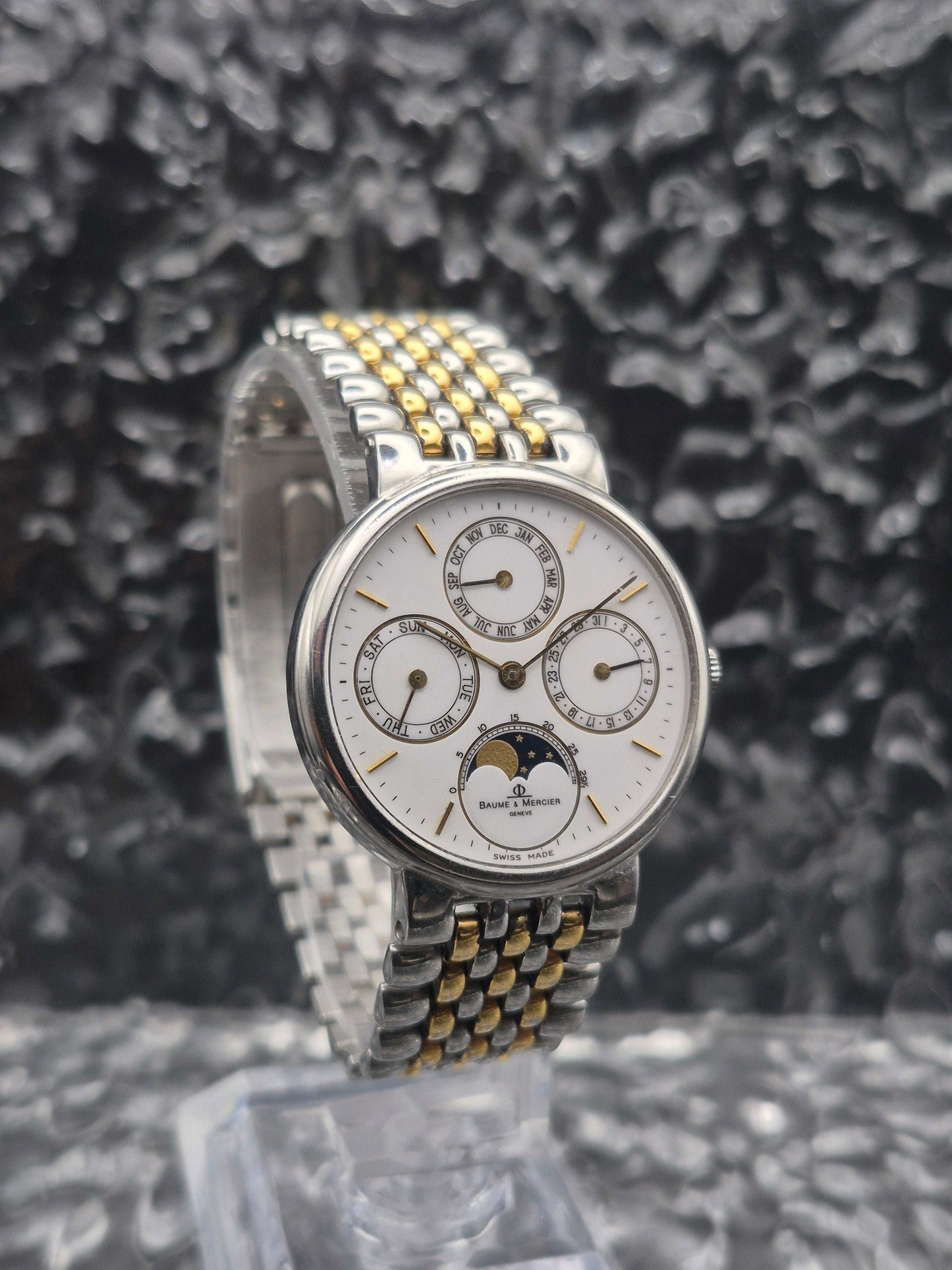 Baume Et Mercier Moonphase Triple Date Ref. 5134 Quartz BOR Bracelet
