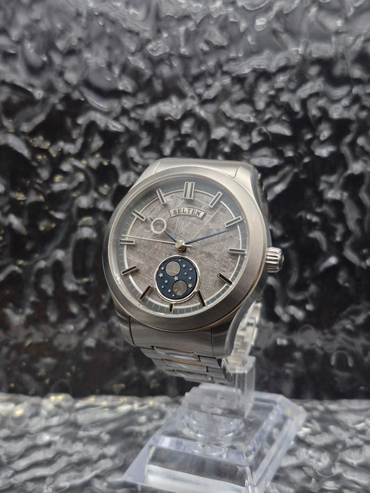 Selten Series 00.00 Meteor Dial Day Night Disk - Full Set April 2024 Automatic - Red Robin Watches