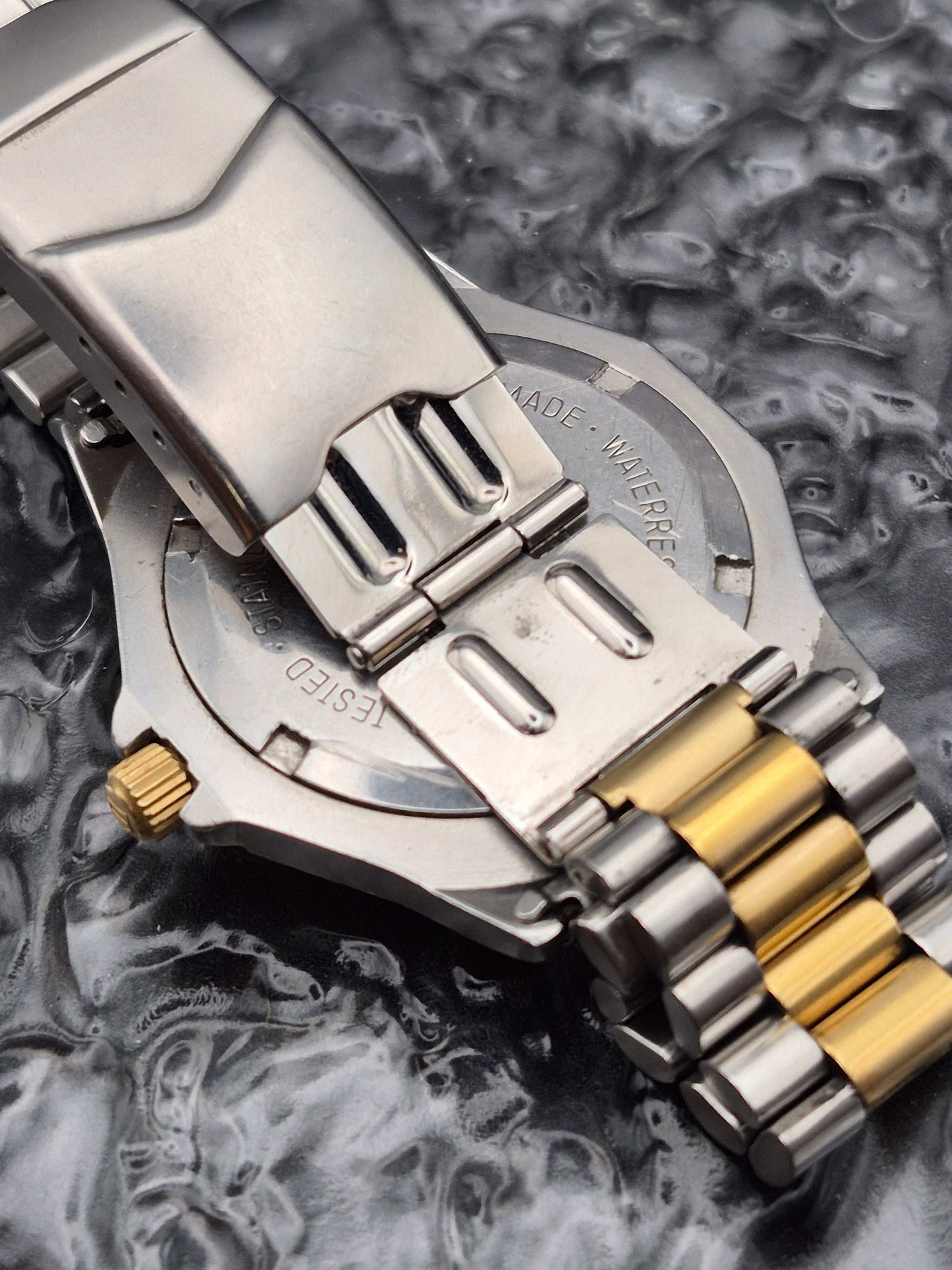 Tag Heuer Professional 200 Meters Mid Size Ref. 935.406 Quartz Diver Two Tone - Red Robin Watches
