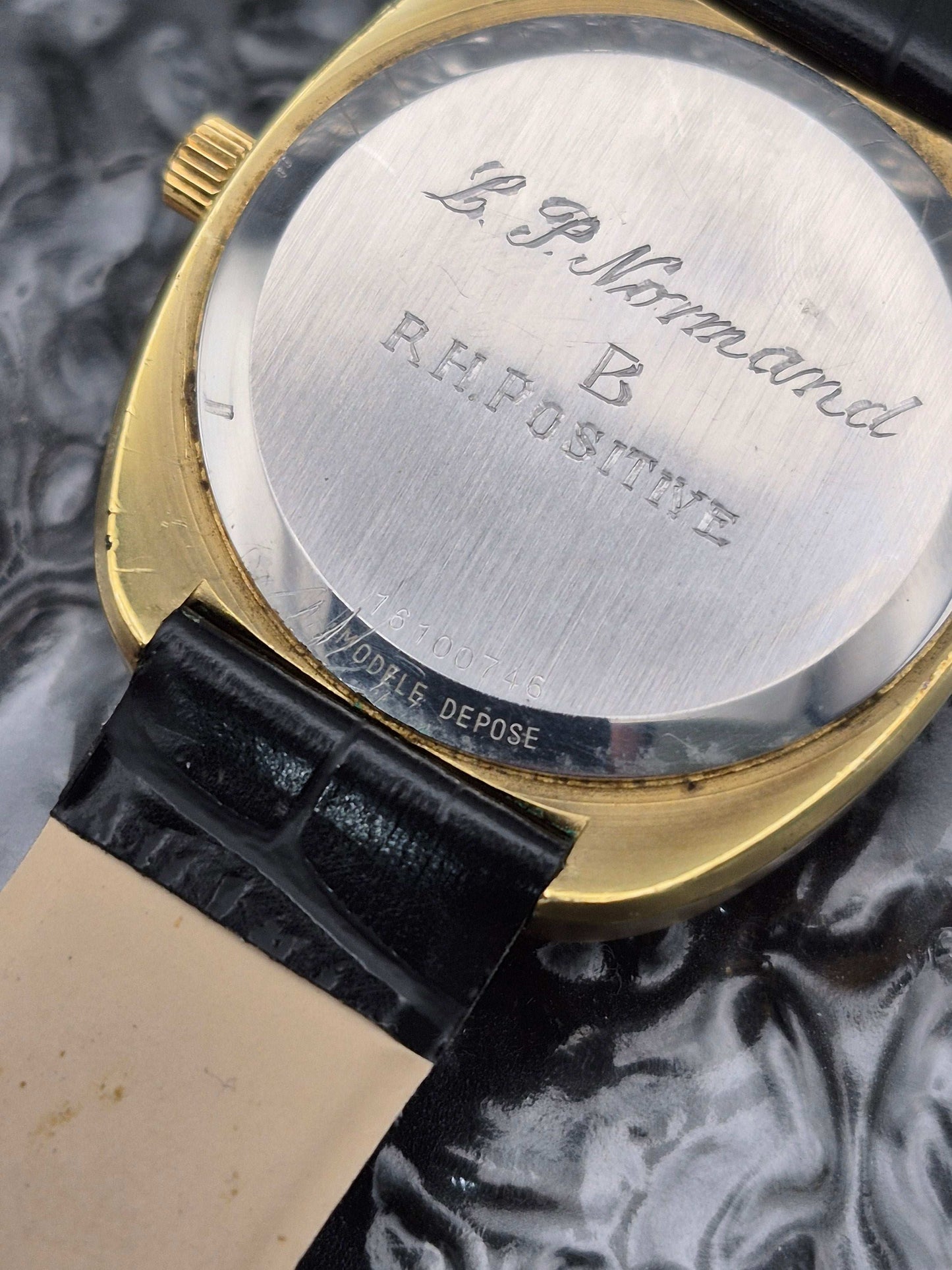 Longines Ultronic Ref. 8617-1 Gold Tone Cal. 6312 Date Sunburst With Papers - Red Robin Watches