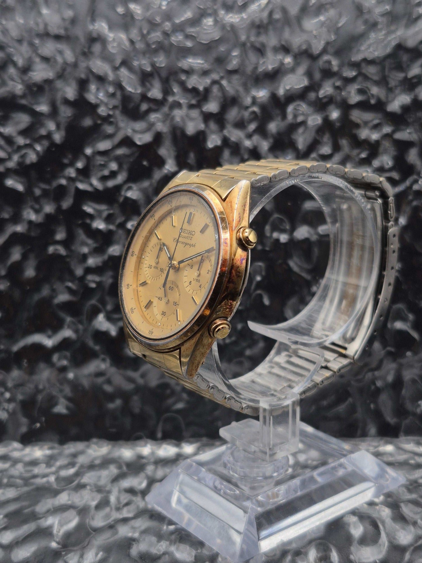 Seiko Quartz Chronograph Ref. 7A28-7020 Gold Tone 'James Bond' - Red Robin Watches