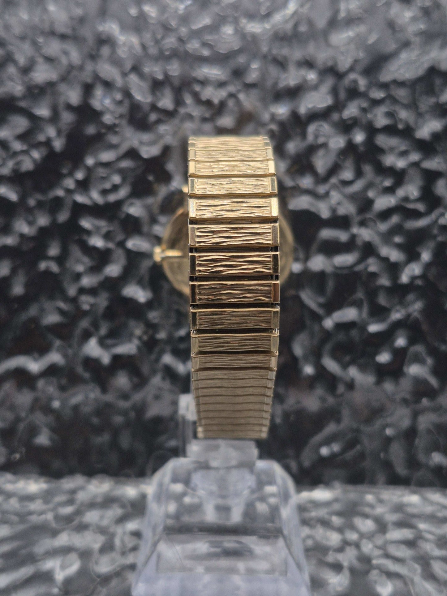 Omega Ultra Thin 14K Solid Gold Ref. D 6672 - Cal. 625 Dress Watch