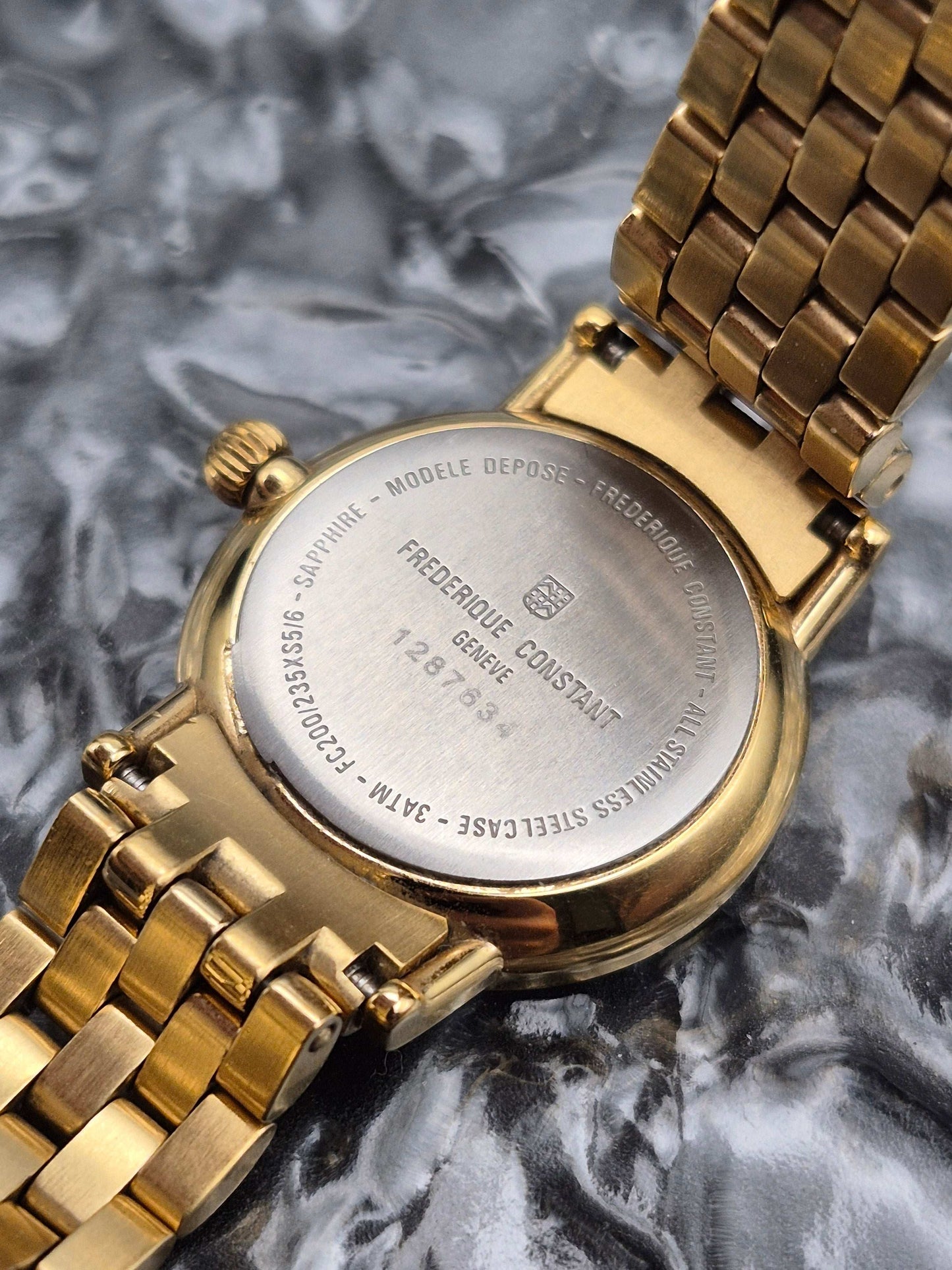 Frederique Constant Slimline Ref. FC200/235XS5/6 Quartz Diamond Bezel MOP Dial