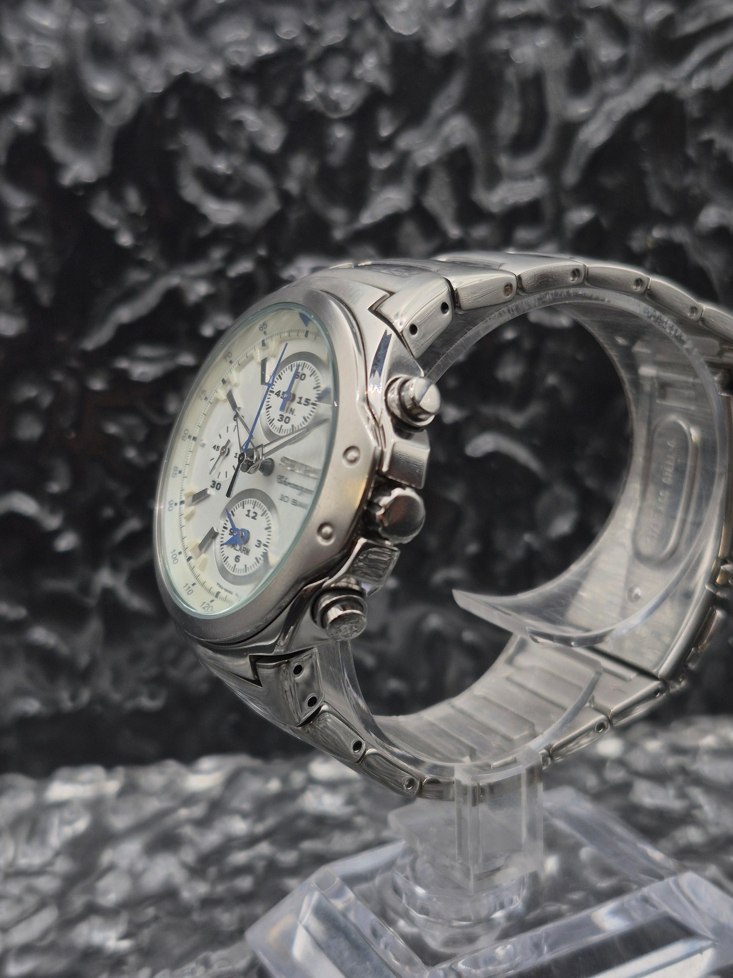 Seiko Quartz Chronograph Ref. 7T62-0ES0 White Dial - Red Robin Watches