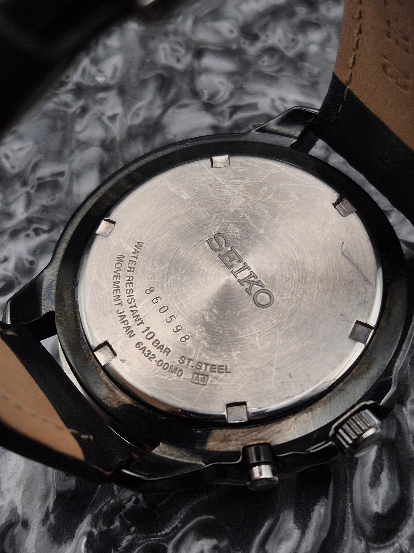 Seiko Perpetual Calendar Ref. 6A32-00M0 Black Dial - Red Robin Watches