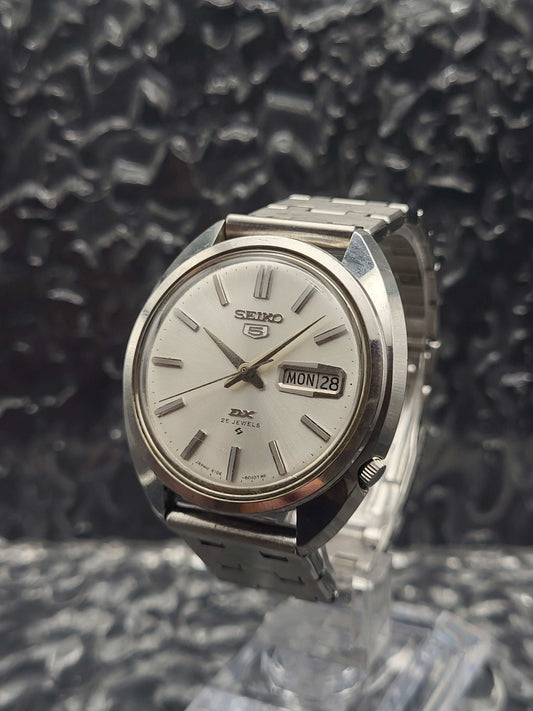Seiko DX - Ref. 6106-8010 - Automaat - Dag Datum - 25j