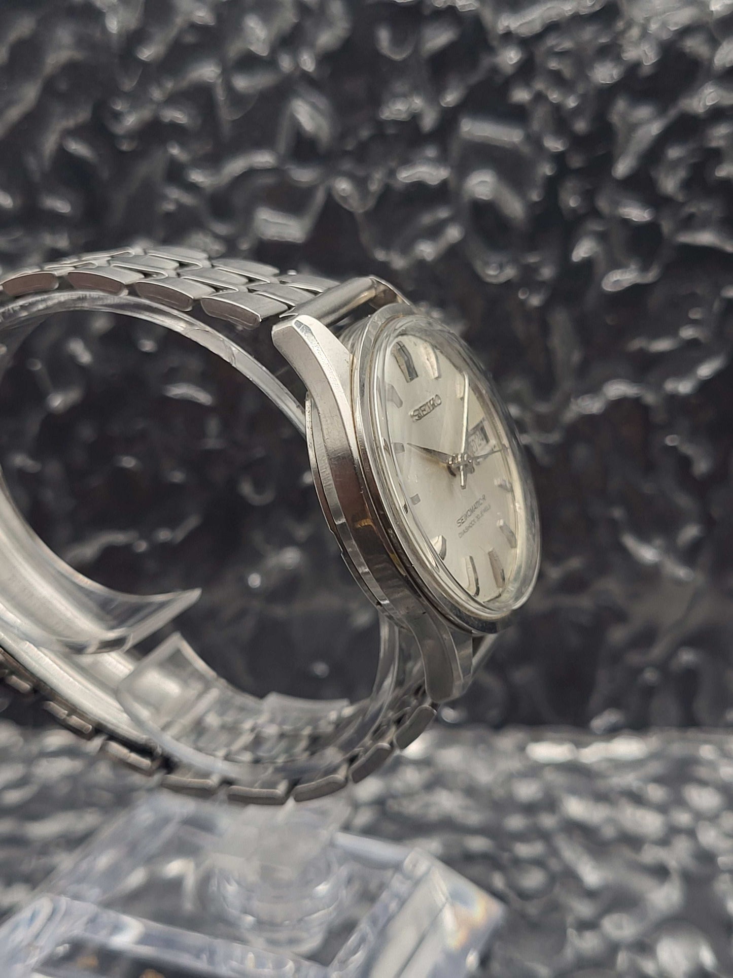 Seiko Seikomatic-R - Ref. 8306-8000 - Dolphin - Dag Datum