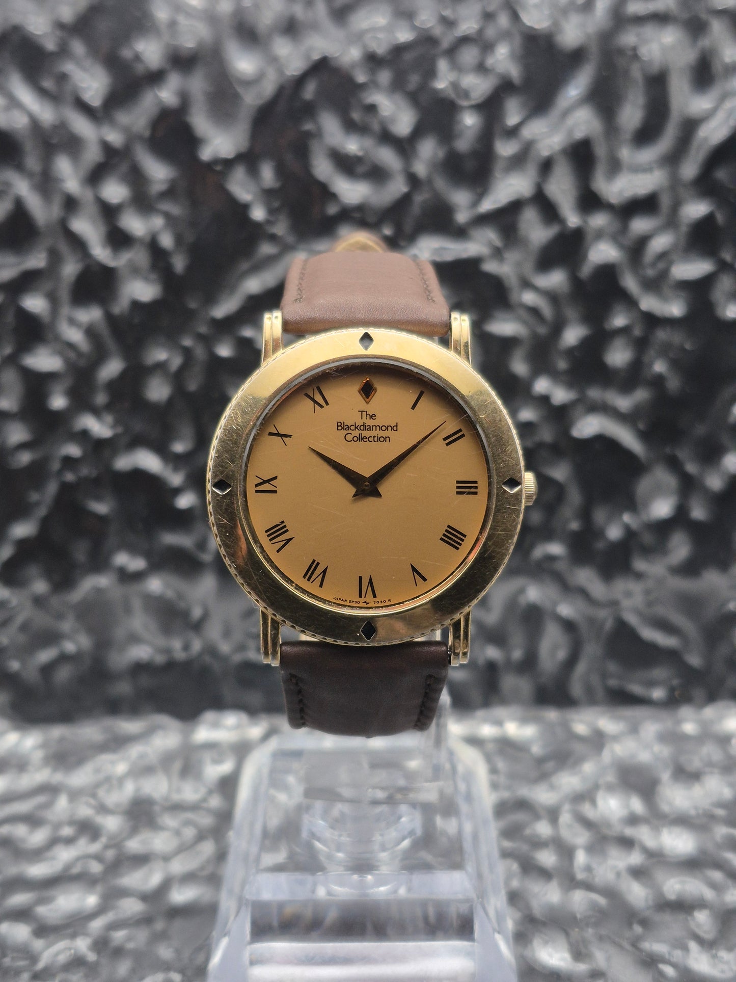 Seiko Black Diamond Collection Ref. 5P30-7020 Rotating Bezel