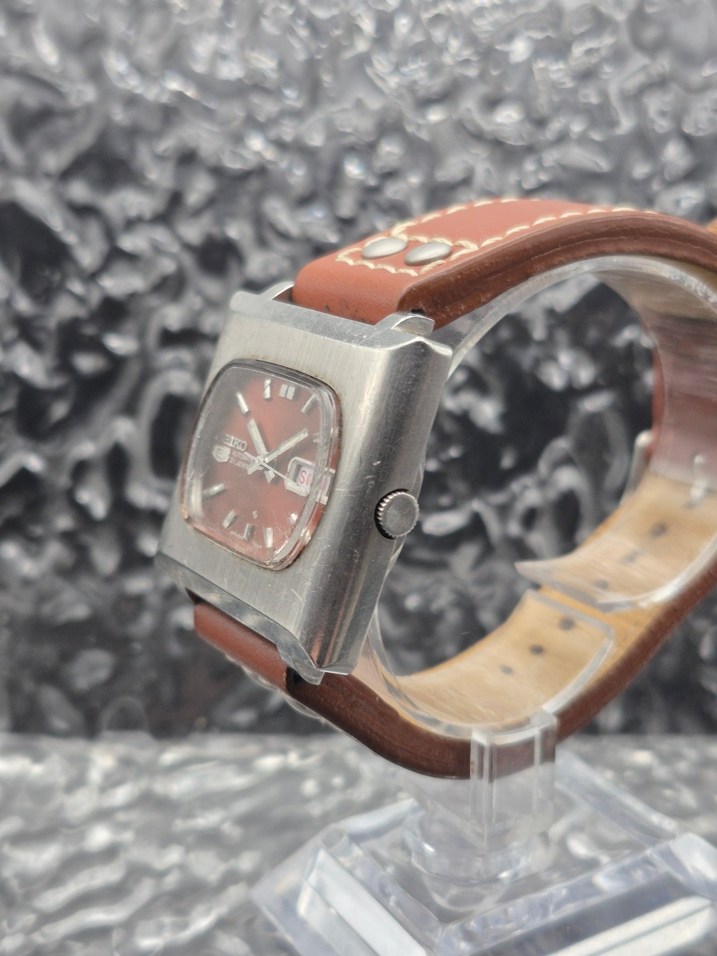 Seiko 5 Automatic Ref. 6119-5401 Orange Dial Vintage TV Case